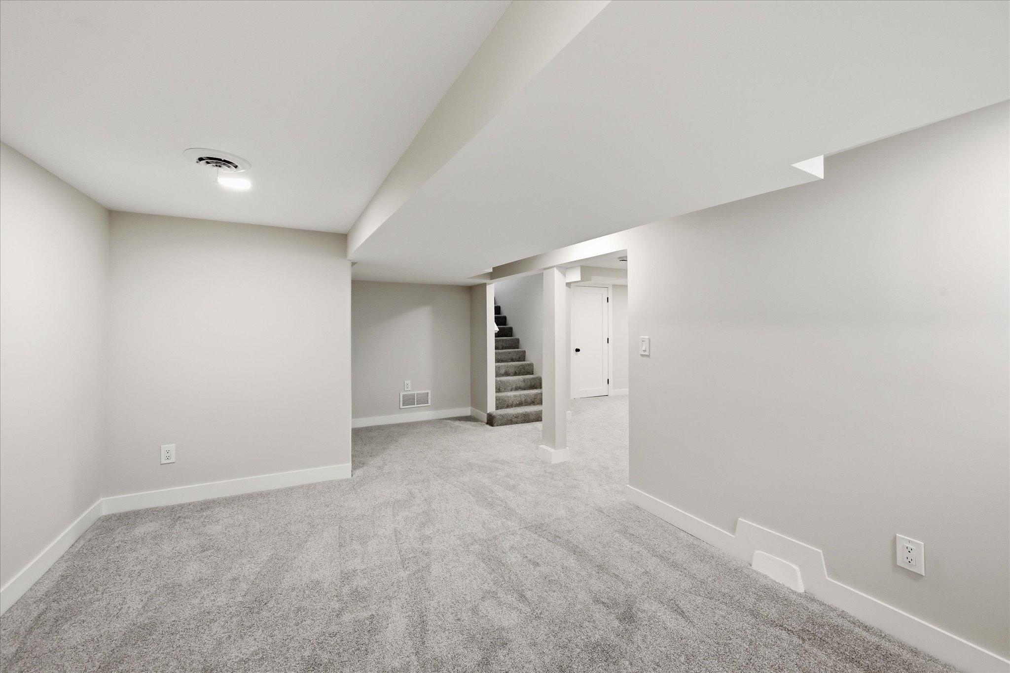 View of Residential at 3370 Library Lane, Saint Louis Park MN 55426, Saint Louis Park (48 of 56) - Mike Wilen | Minnesota Team Real Estate