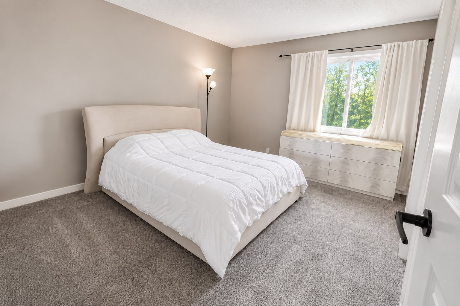 View of Residential at 2192 Tower Court, Woodbury MN 55125, Woodbury (25 of 28) - Mike Wilen | Minnesota Team Real Estate