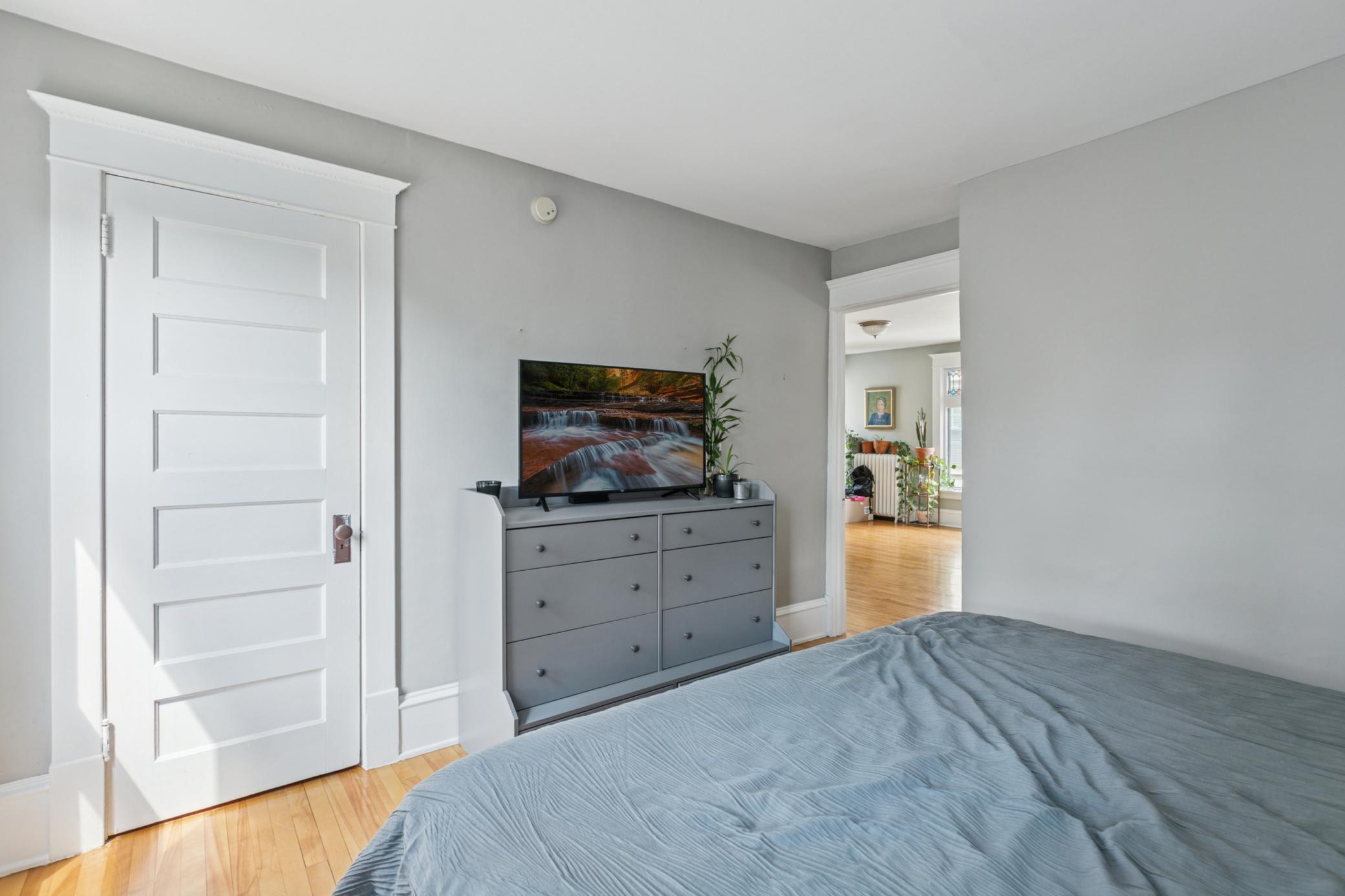View of Residential Income at 3407 Fremont Avenue, Minneapolis MN 55408, Minneapolis (42 of 49) - Mike Wilen | Minnesota Team Real Estate