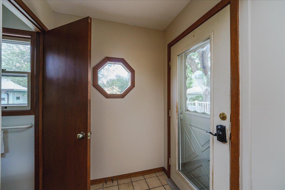 View of Residential at 1263 Minnehaha Avenue, Saint Paul MN 55104, Saint Paul (13 of 46) - Mike Wilen | Minnesota Team Real Estate