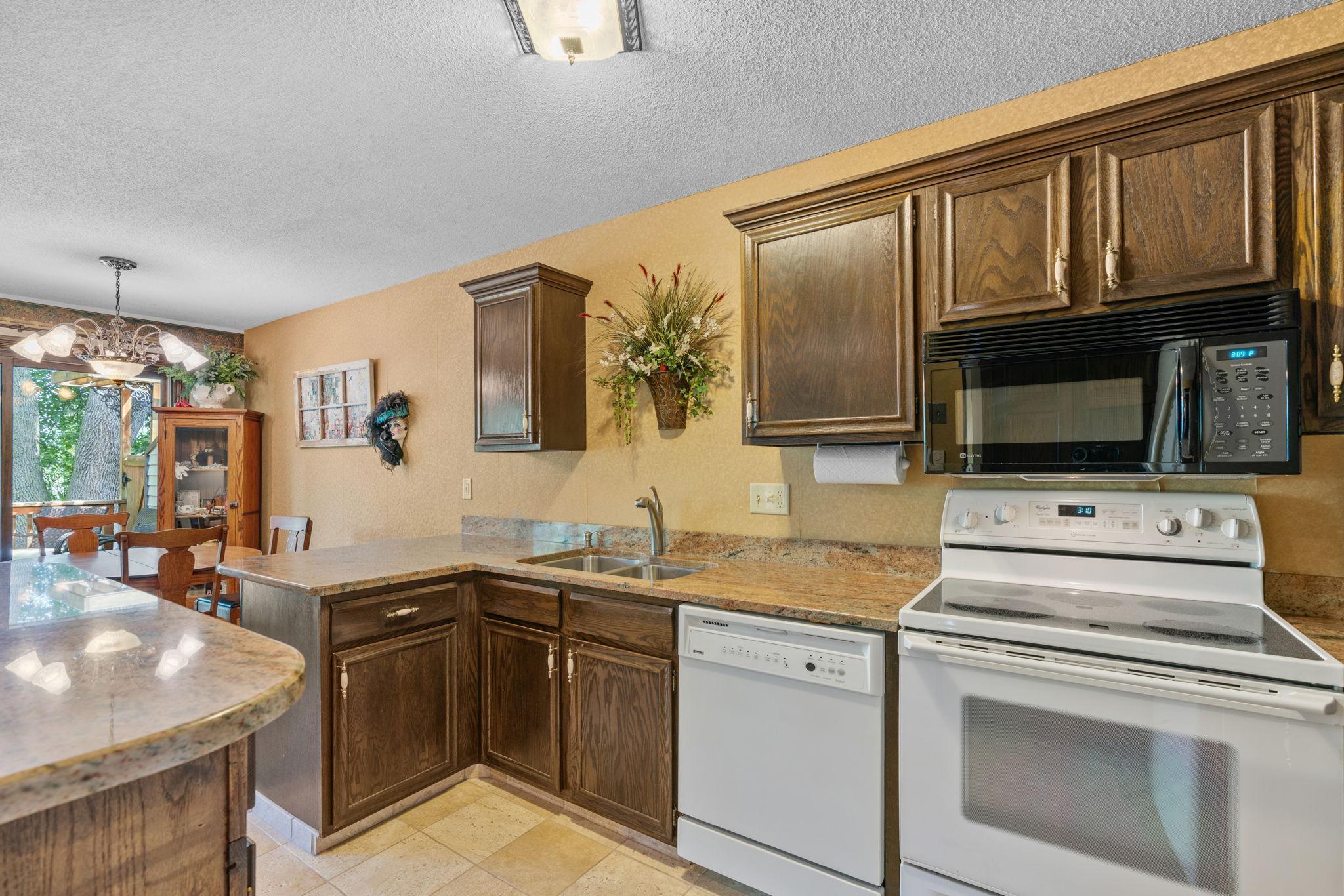 View of Residential at 10717 Yukon Avenue, Bloomington MN 55438, Bloomington (12 of 31) - Mike Wilen | Minnesota Team Real Estate