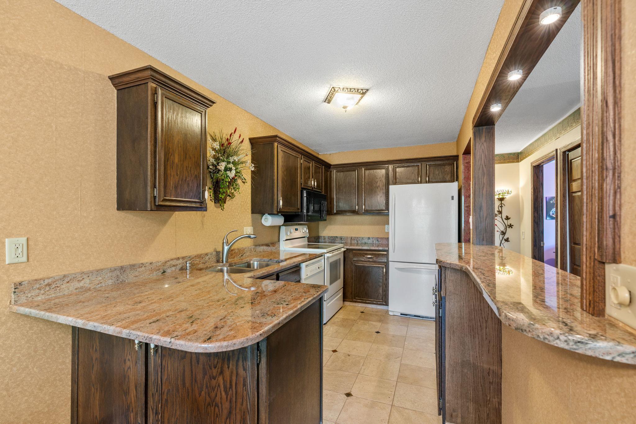View of Residential at 10717 Yukon Avenue, Bloomington MN 55438, Bloomington (11 of 31) - Mike Wilen | Minnesota Team Real Estate