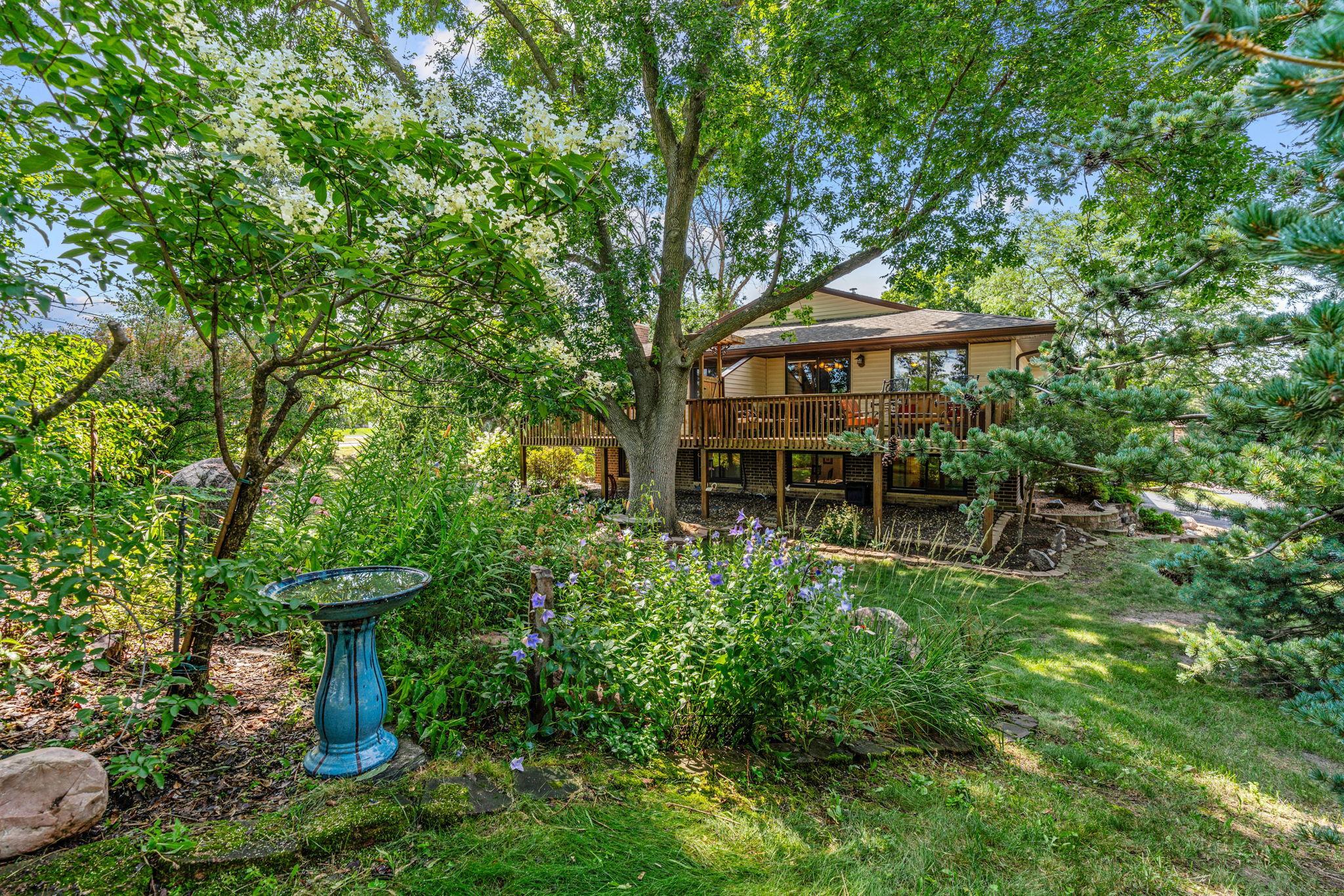 View of Residential at 10717 Yukon Avenue, Bloomington MN 55438, Bloomington (28 of 31) - Mike Wilen | Minnesota Team Real Estate