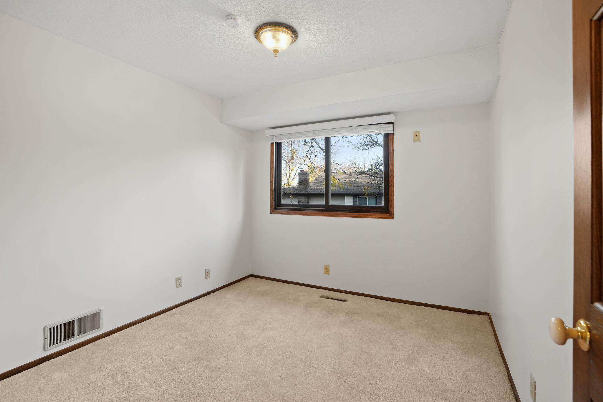 View of Residential at 10717 Yukon Avenue, Bloomington MN 55438, Bloomington (29 of 48) - Mike Wilen | Minnesota Team Real Estate