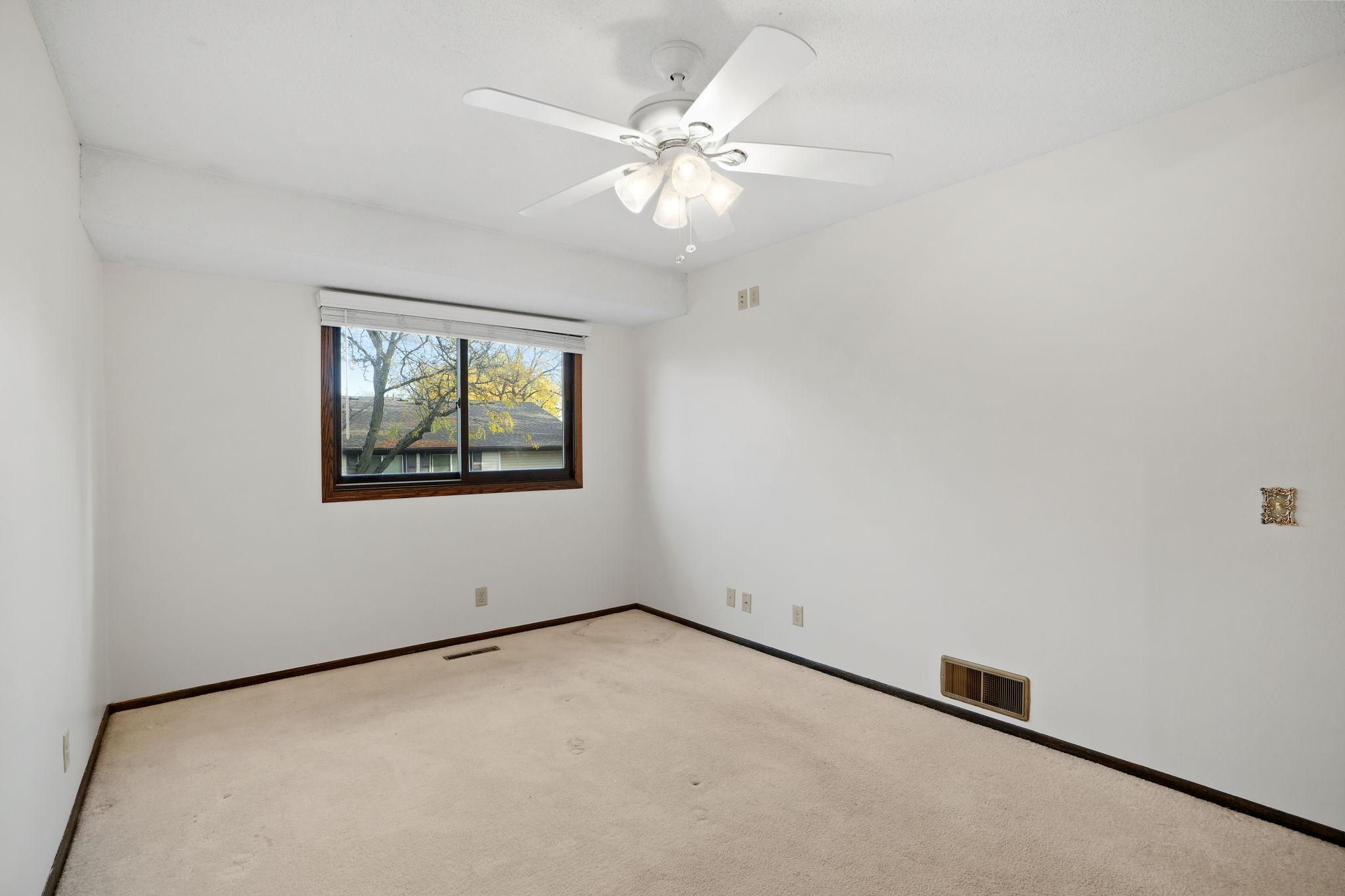 View of Residential at 10717 Yukon Avenue, Bloomington MN 55438, Bloomington (18 of 48) - Mike Wilen | Minnesota Team Real Estate