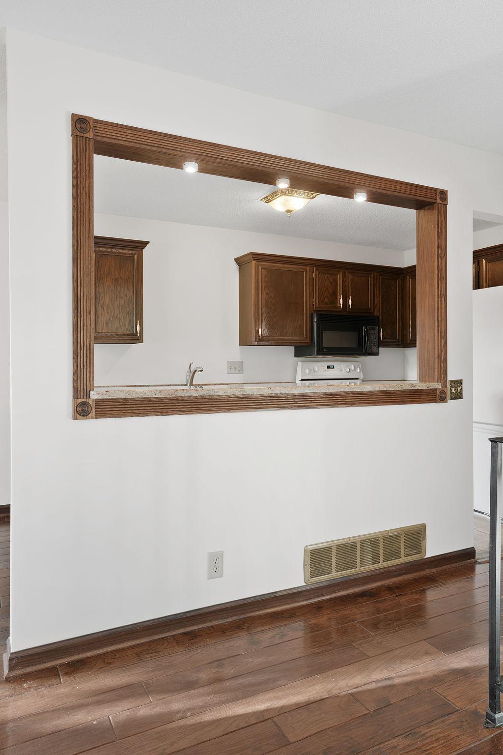 View of Residential at 10717 Yukon Avenue, Bloomington MN 55438, Bloomington (24 of 48) - Mike Wilen | Minnesota Team Real Estate