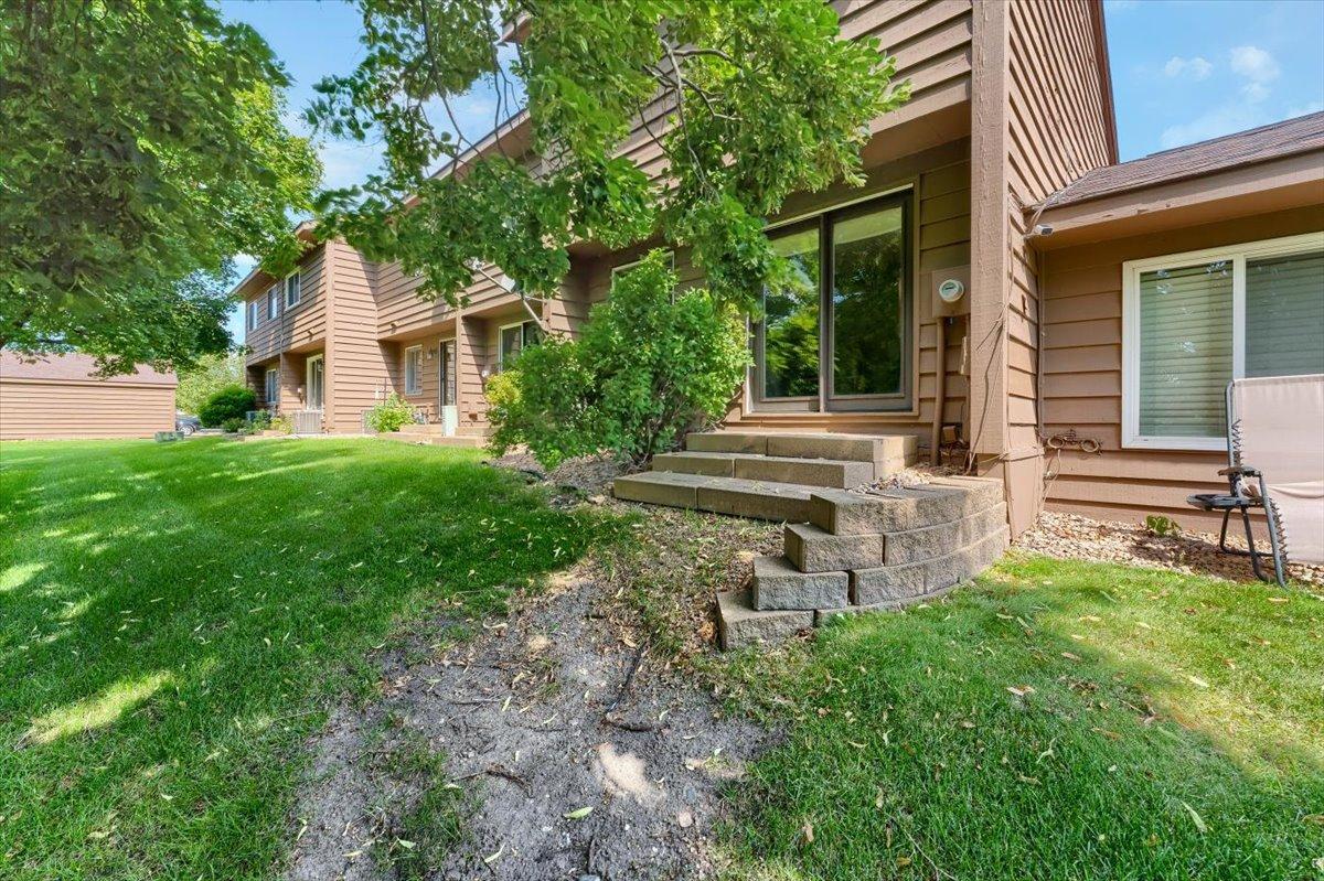 View of Residential at 1205 63rd Lane, Brooklyn Center MN 55430, Brooklyn Center (30 of 34) - Mike Wilen | Minnesota Team Real Estate