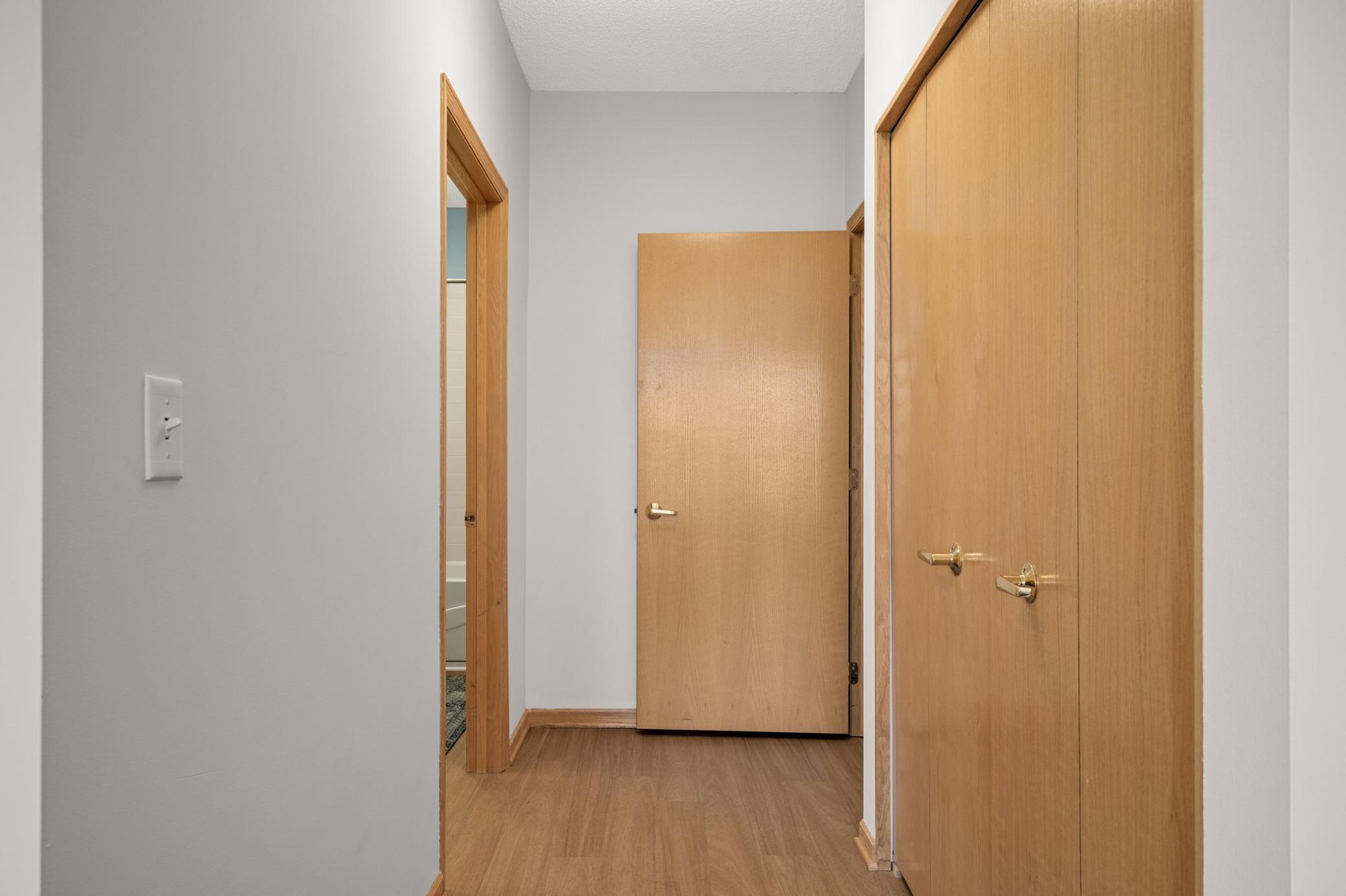 View of Residential at 600 2nd Street #405, Minneapolis MN 55401, Minneapolis (18 of 32) - Mike Wilen | Minnesota Team Real Estate