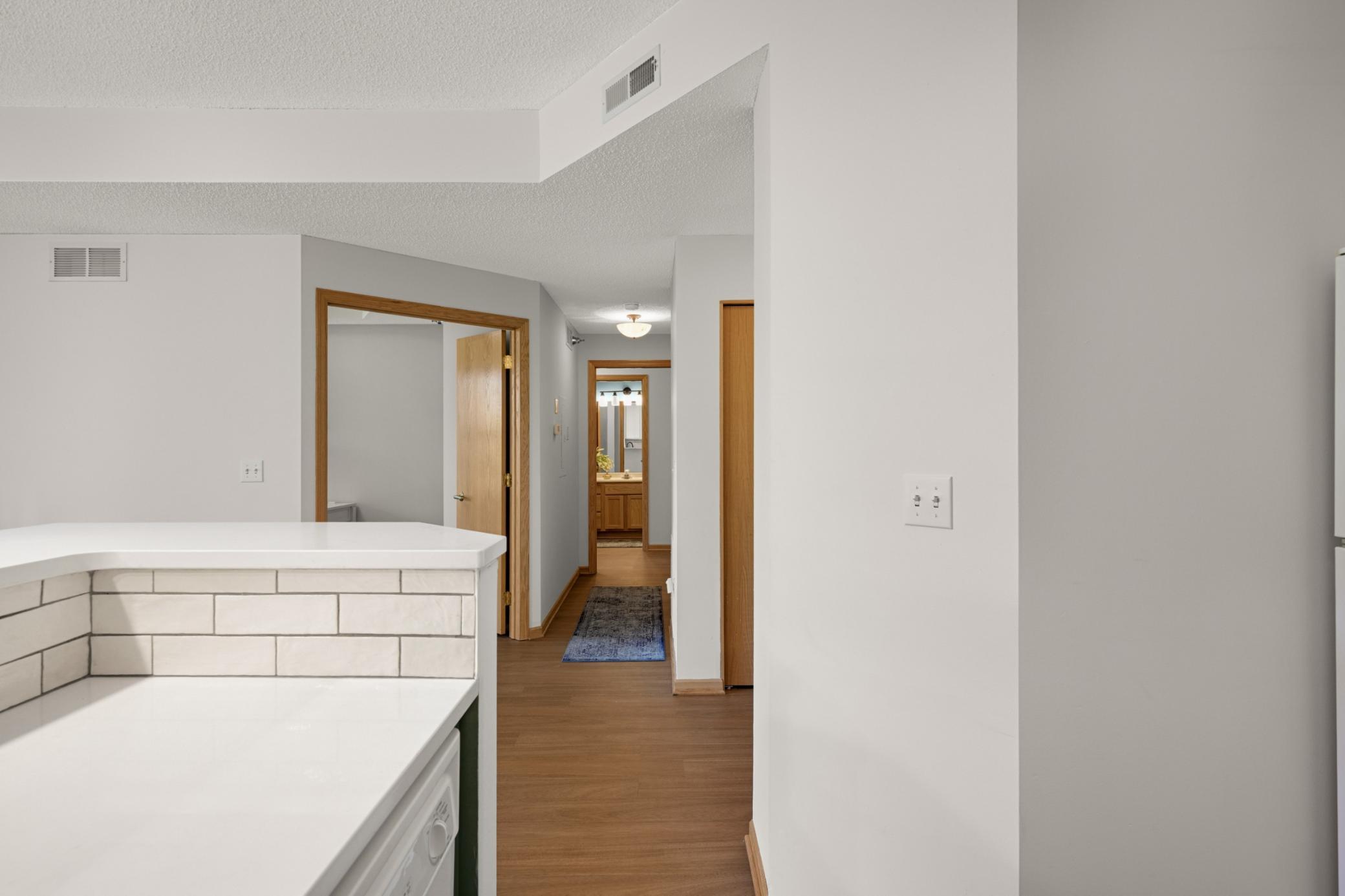 View of Residential at 600 2nd Street #405, Minneapolis MN 55401, Minneapolis (10 of 32) - Mike Wilen | Minnesota Team Real Estate