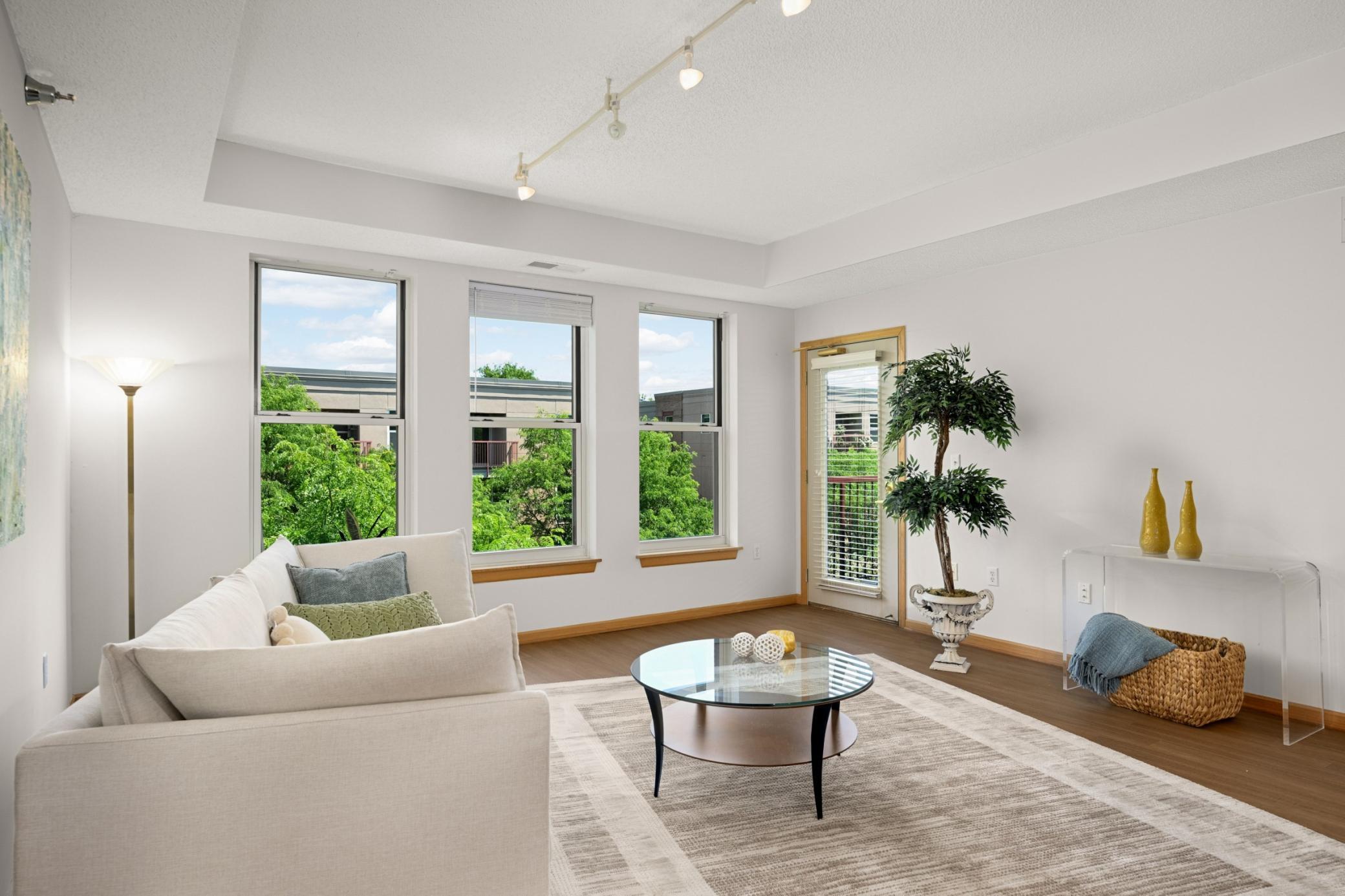 View of Residential at 600 2nd Street #405, Minneapolis MN 55401, Minneapolis (4 of 32) - Mike Wilen | Minnesota Team Real Estate