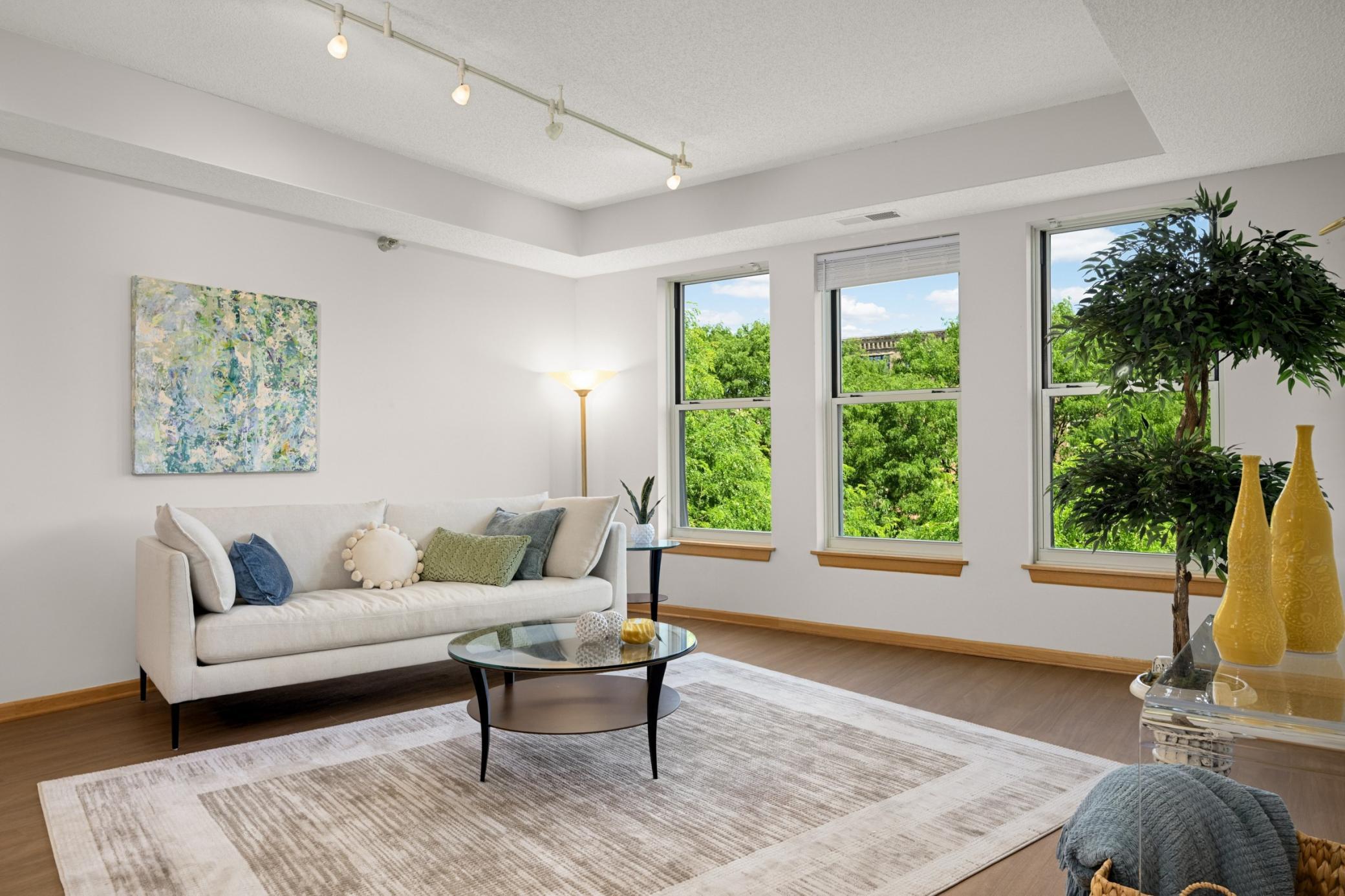 View of Residential at 600 2nd Street #405, Minneapolis MN 55401, Minneapolis (3 of 32) - Mike Wilen | Minnesota Team Real Estate