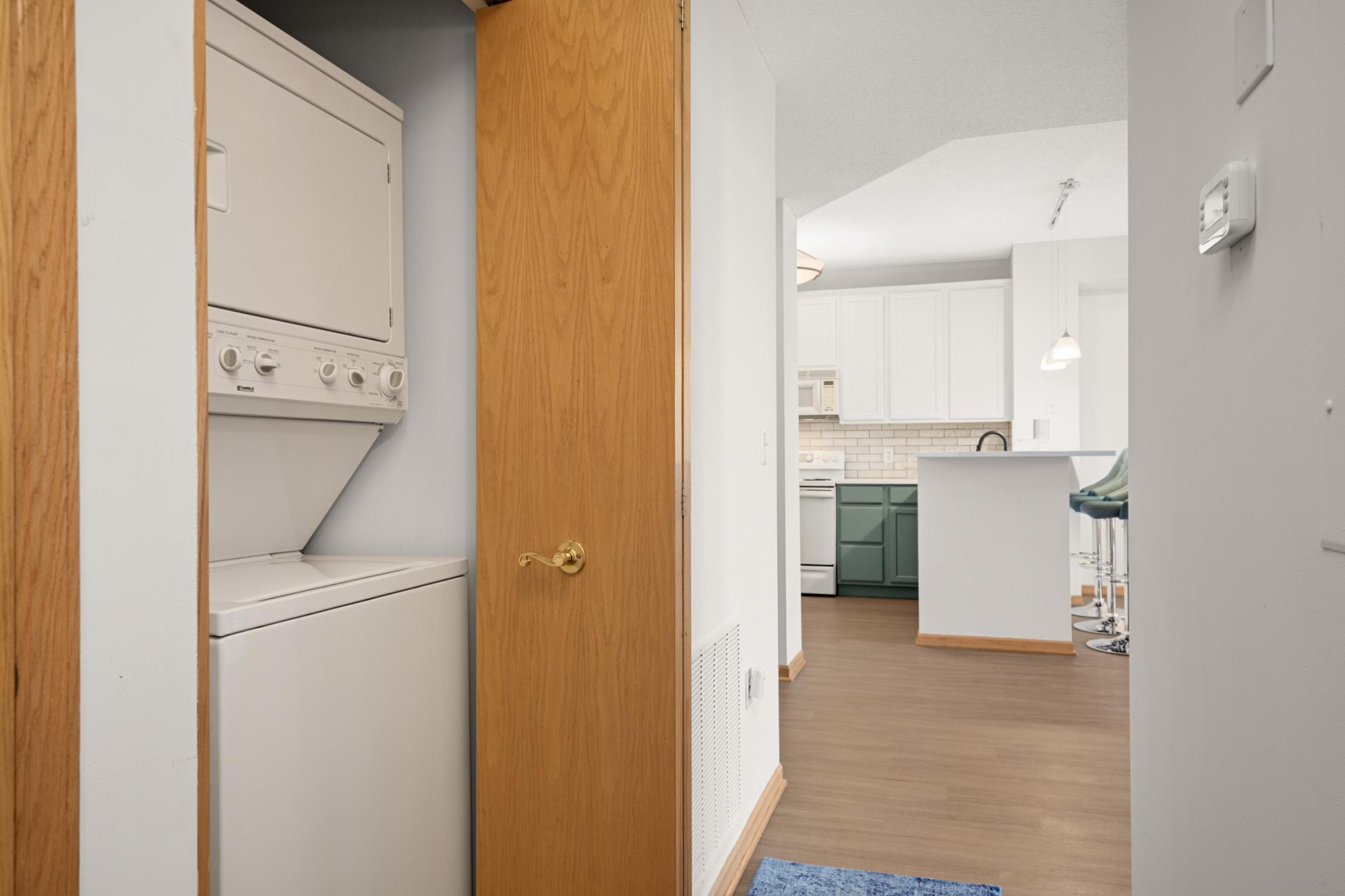 View of Residential at 600 2nd Street #405, Minneapolis MN 55401, Minneapolis (23 of 32) - Mike Wilen | Minnesota Team Real Estate