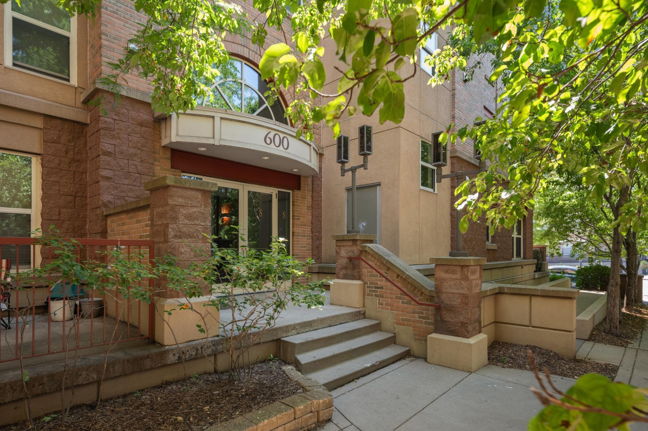 View of Residential at 600 2nd Street #405, Minneapolis MN 55401, Minneapolis (28 of 32) - Mike Wilen | Minnesota Team Real Estate