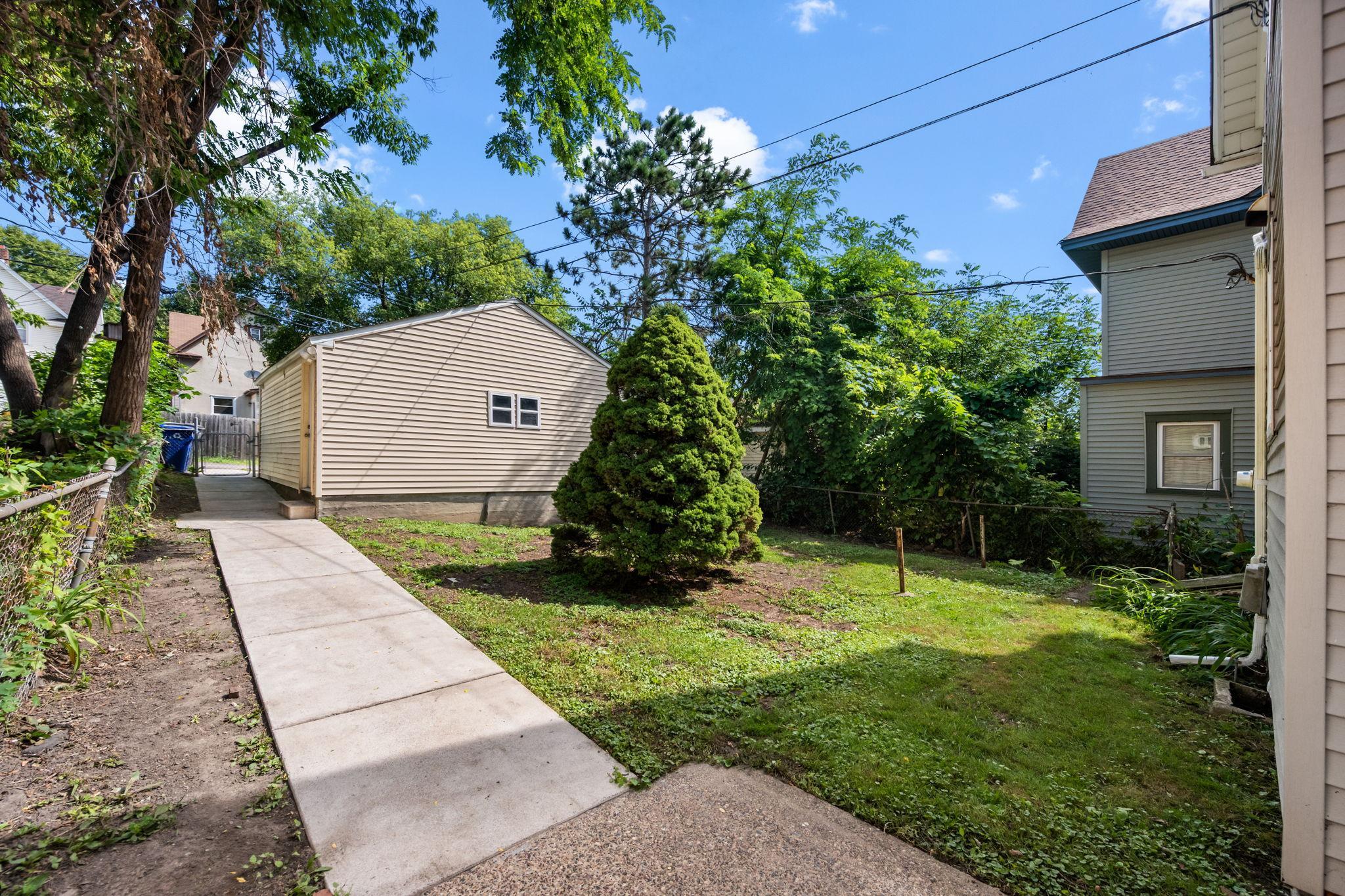 View of Residential at 835 3rd Street, Saint Paul MN 55106, Saint Paul (40 of 46) - Mike Wilen | Minnesota Team Real Estate