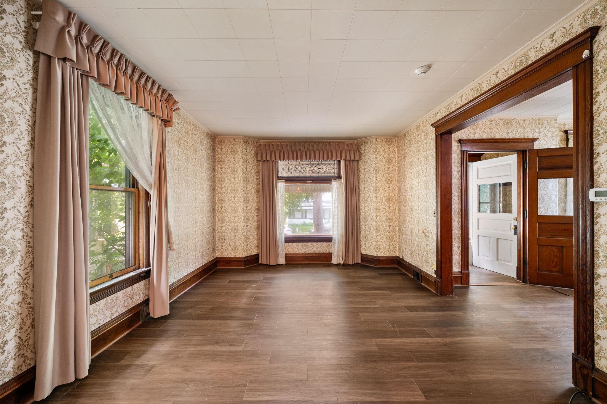 View of Residential at 835 3rd Street, Saint Paul MN 55106, Saint Paul (10 of 46) - Mike Wilen | Minnesota Team Real Estate