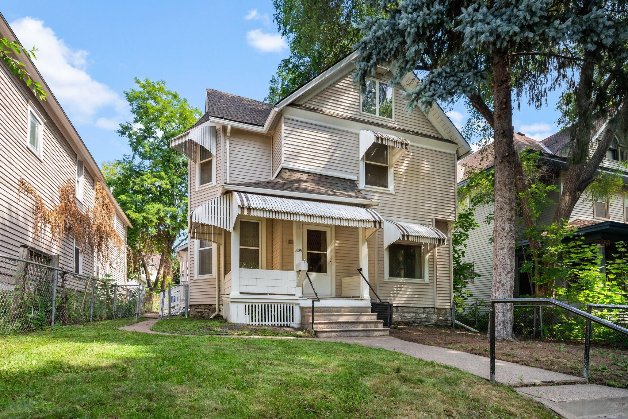 View of Single Family at 835 3rd Street, Saint Paul - Mike Wilen | Minnesota Team Real Estate