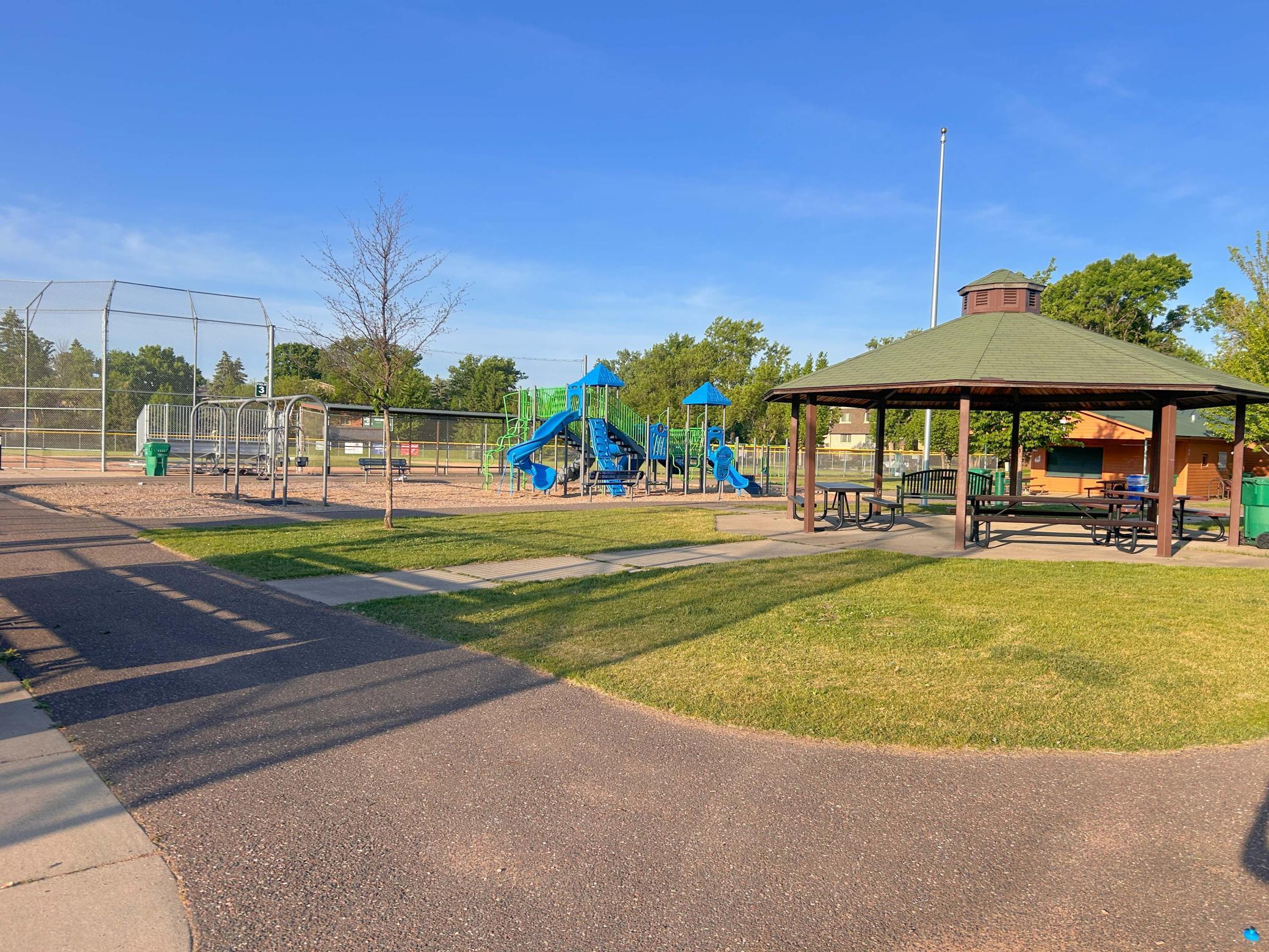 View of Residential at 7412 22nd Street #104, Saint Louis Park MN 55426, Saint Louis Park (34 of 39) - Mike Wilen | Minnesota Team Real Estate