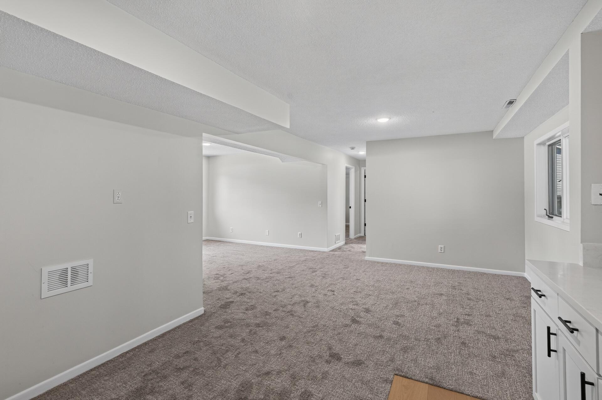 View of Residential at 2709 Holloway Avenue, North Saint Paul MN 55109, North Saint Paul (23 of 37) - Mike Wilen | Minnesota Team Real Estate