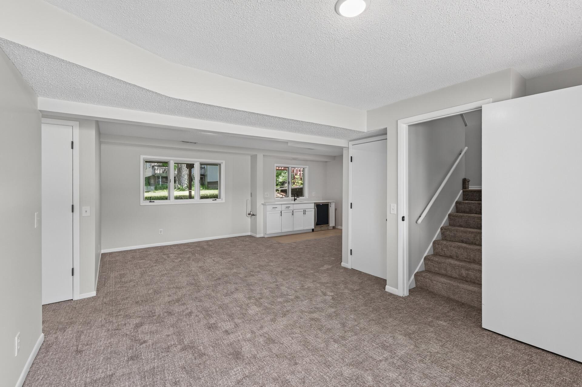 View of Residential at 2709 Holloway Avenue, North Saint Paul MN 55109, North Saint Paul (19 of 37) - Mike Wilen | Minnesota Team Real Estate