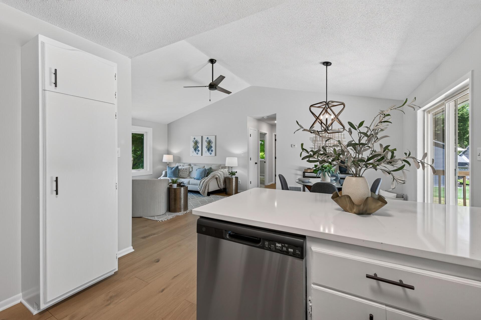 View of Residential at 2709 Holloway Avenue, North Saint Paul MN 55109, North Saint Paul (15 of 37) - Mike Wilen | Minnesota Team Real Estate