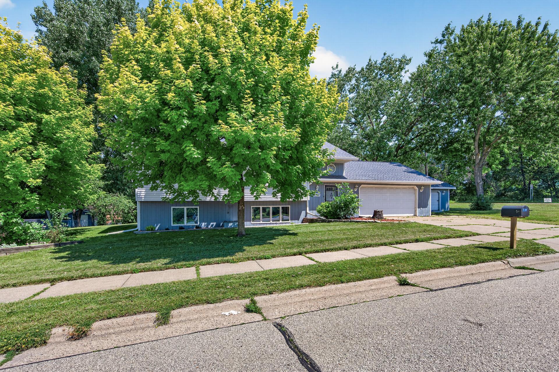 View of Residential at 2709 Holloway Avenue, North Saint Paul MN 55109, North Saint Paul (2 of 37) - Mike Wilen | Minnesota Team Real Estate
