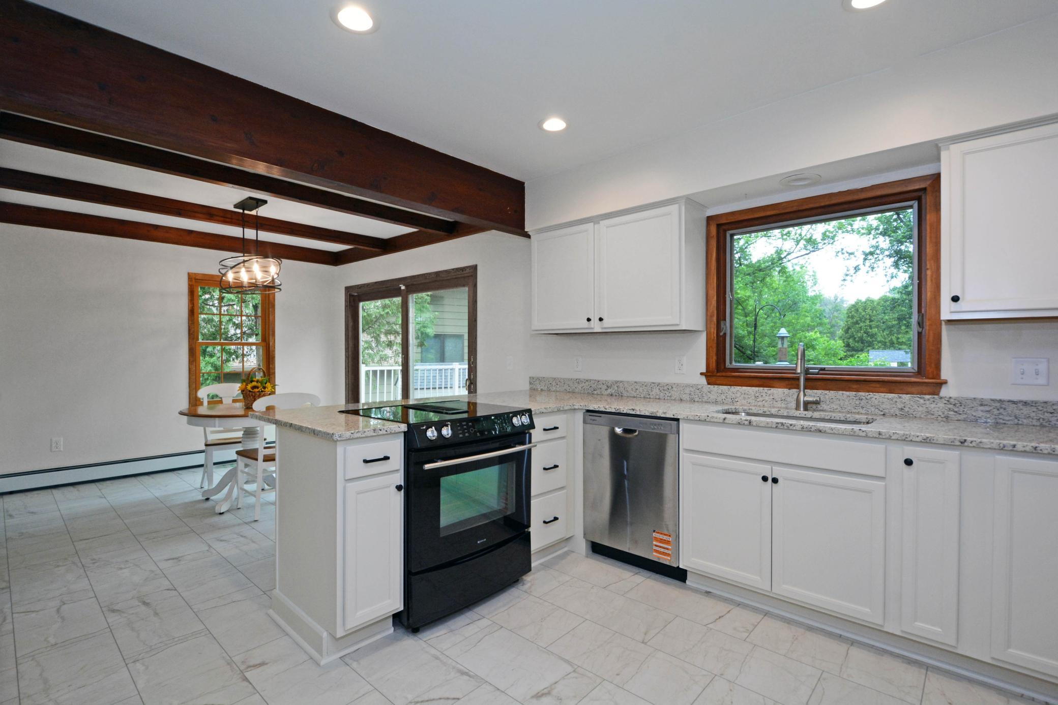 View of Residential at 6448 Glenwood Avenue, Golden Valley MN 55427, Golden Valley (5 of 26) - Mike Wilen | Minnesota Team Real Estate