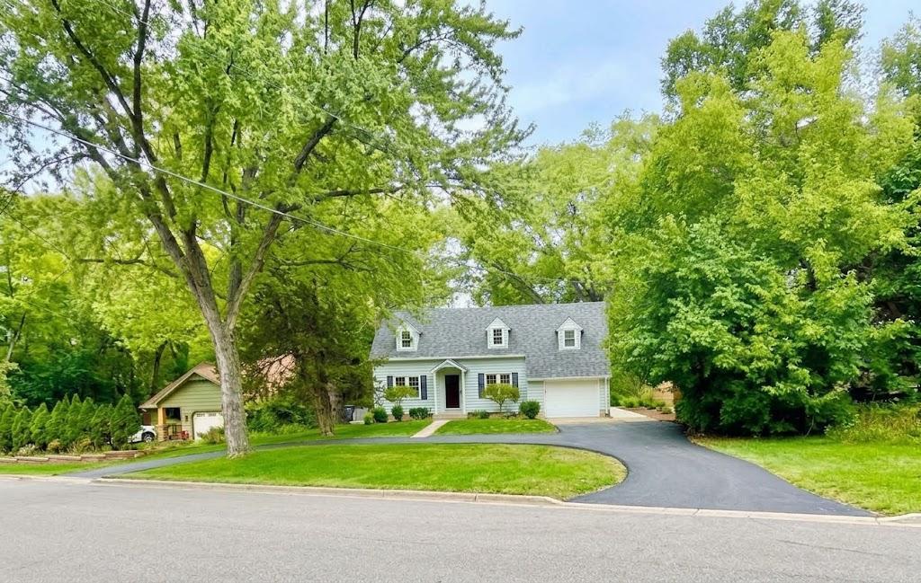 View of Single Family at 6448 Glenwood Avenue, Golden Valley - Mike Wilen | Minnesota Team Real Estate