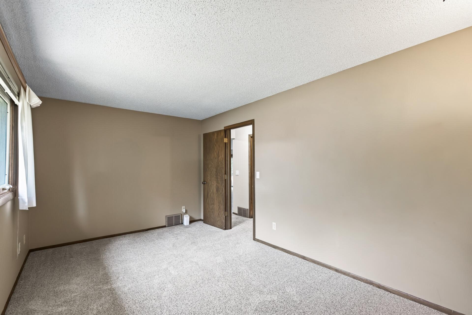View of Residential at 12912 18th Avenue, Burnsville MN 55337, Burnsville (19 of 49) - Mike Wilen | Minnesota Team Real Estate