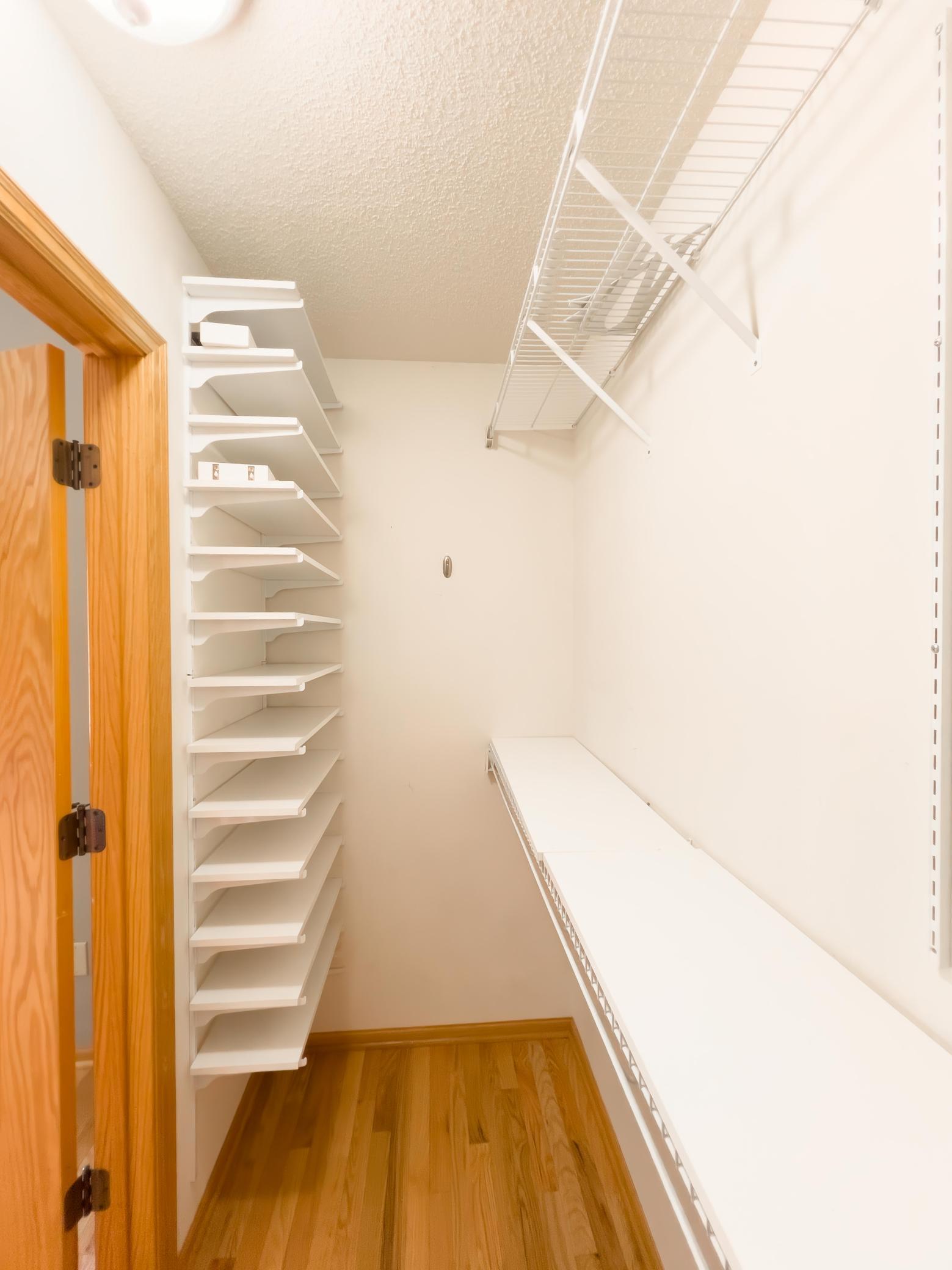 View of Residential at 2543 Cypress Street, Maplewood MN 55109, Maplewood (29 of 42) - Mike Wilen | Minnesota Team Real Estate