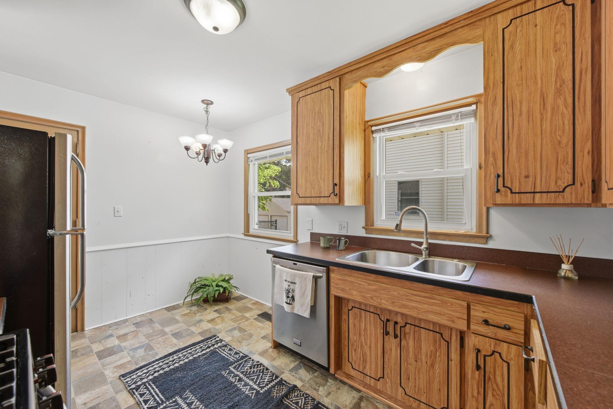 View of Residential at 3426 Zenith Avenue, Robbinsdale MN 55422, Robbinsdale (10 of 46) - Mike Wilen | Minnesota Team Real Estate