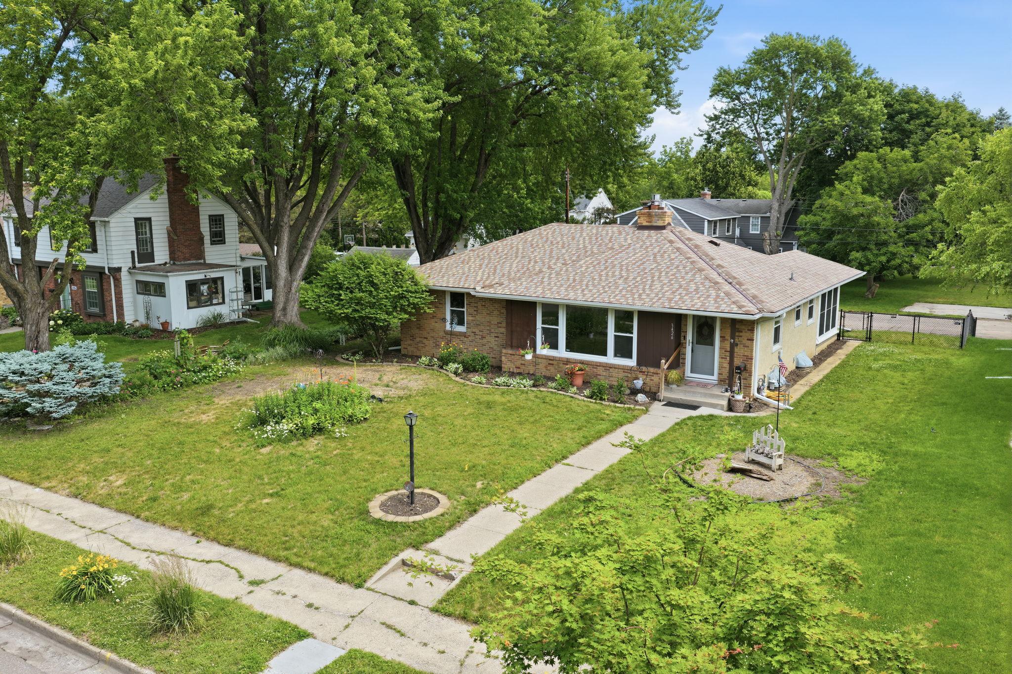 View of Residential at 3426 Zenith Avenue, Robbinsdale MN 55422, Robbinsdale (39 of 46) - Mike Wilen | Minnesota Team Real Estate