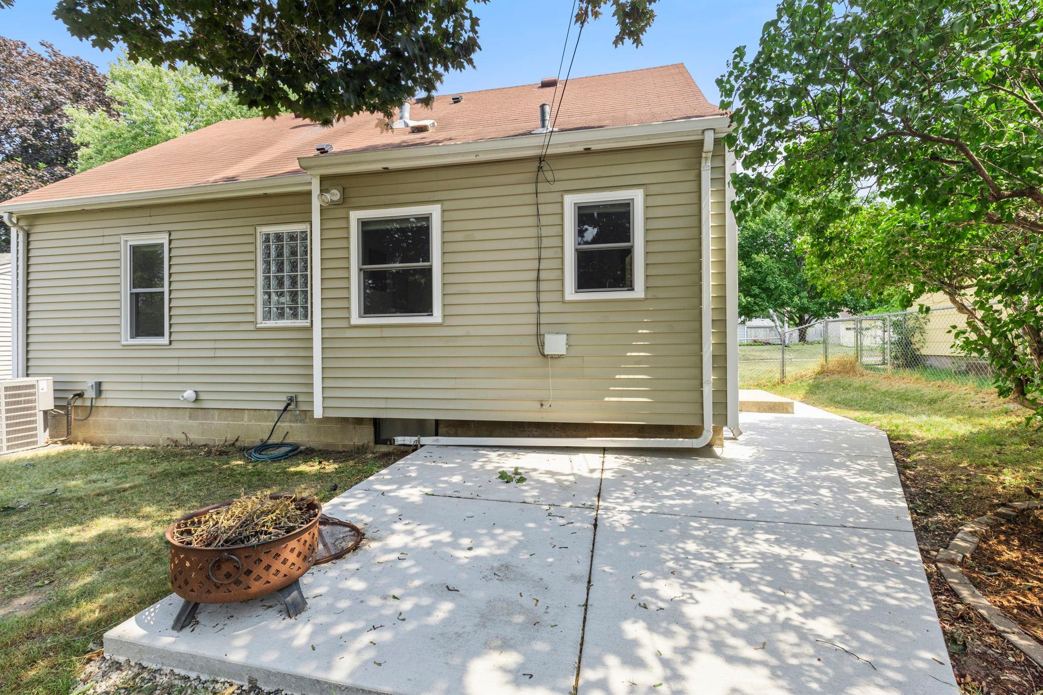 View of Residential at 6712 Washburn Avenue, Richfield MN 55423, Richfield (38 of 44) - Mike Wilen | Minnesota Team Real Estate