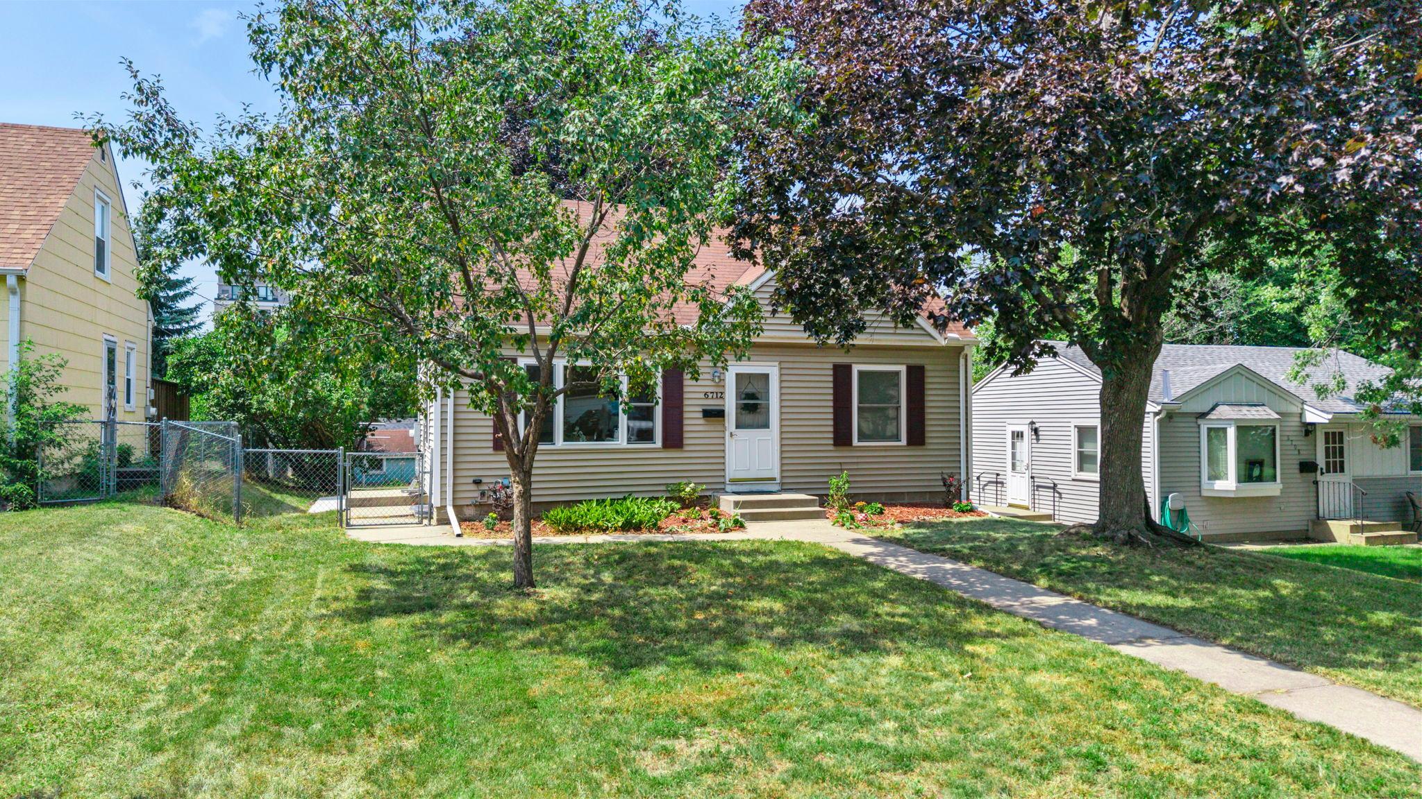 View of Residential at 6712 Washburn Avenue, Richfield MN 55423, Richfield (3 of 44) - Mike Wilen | Minnesota Team Real Estate