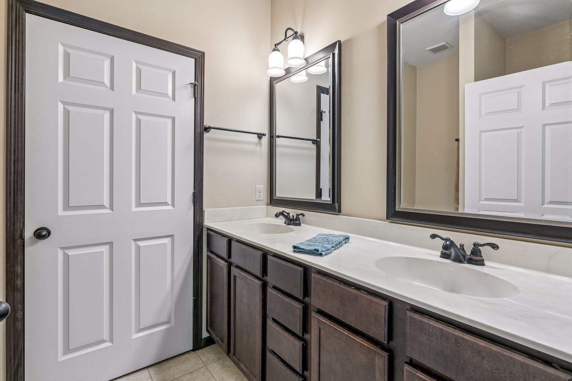 View of Residential at 2588 Vierling Drive, Shakopee MN 55379, Shakopee (16 of 29) - Mike Wilen | Minnesota Team Real Estate