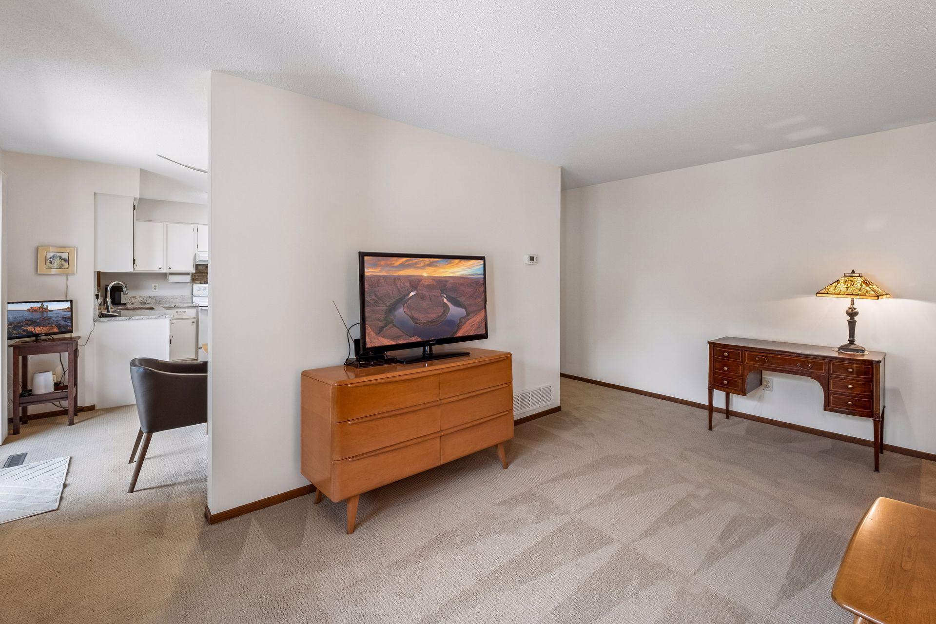 View of Residential at 954 Carmel Court, Shoreview MN 55126, Shoreview (8 of 32) - Mike Wilen | Minnesota Team Real Estate