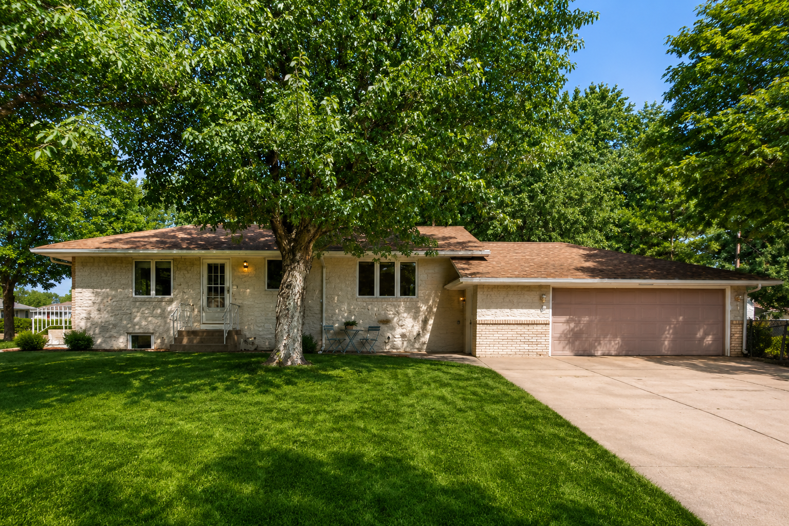 View of Residential at 558 113th Lane, Coon Rapids MN 55448, Coon Rapids (5 of 39) - Mike Wilen | Minnesota Team Real Estate