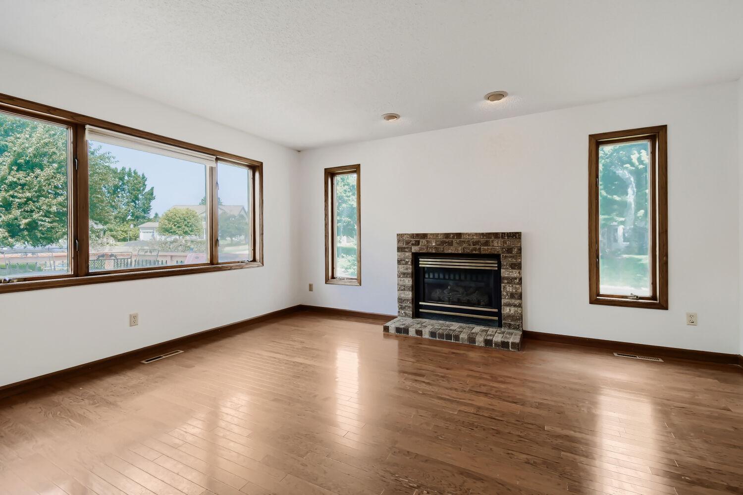 View of Residential at 9270 Cornell Road, Woodbury MN 55125, Woodbury (9 of 36) - Mike Wilen | Minnesota Team Real Estate