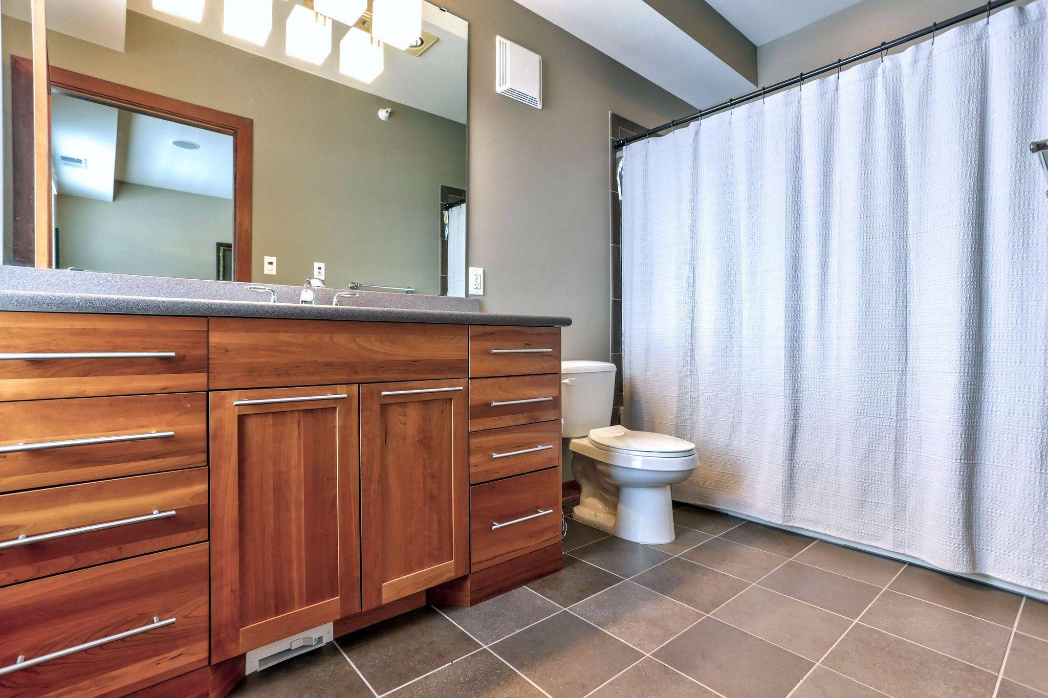 View of Residential at 1070 Grandview Court #406, Columbia Heights MN 55421, Columbia Heights (17 of 34) - Mike Wilen | Minnesota Team Real Estate