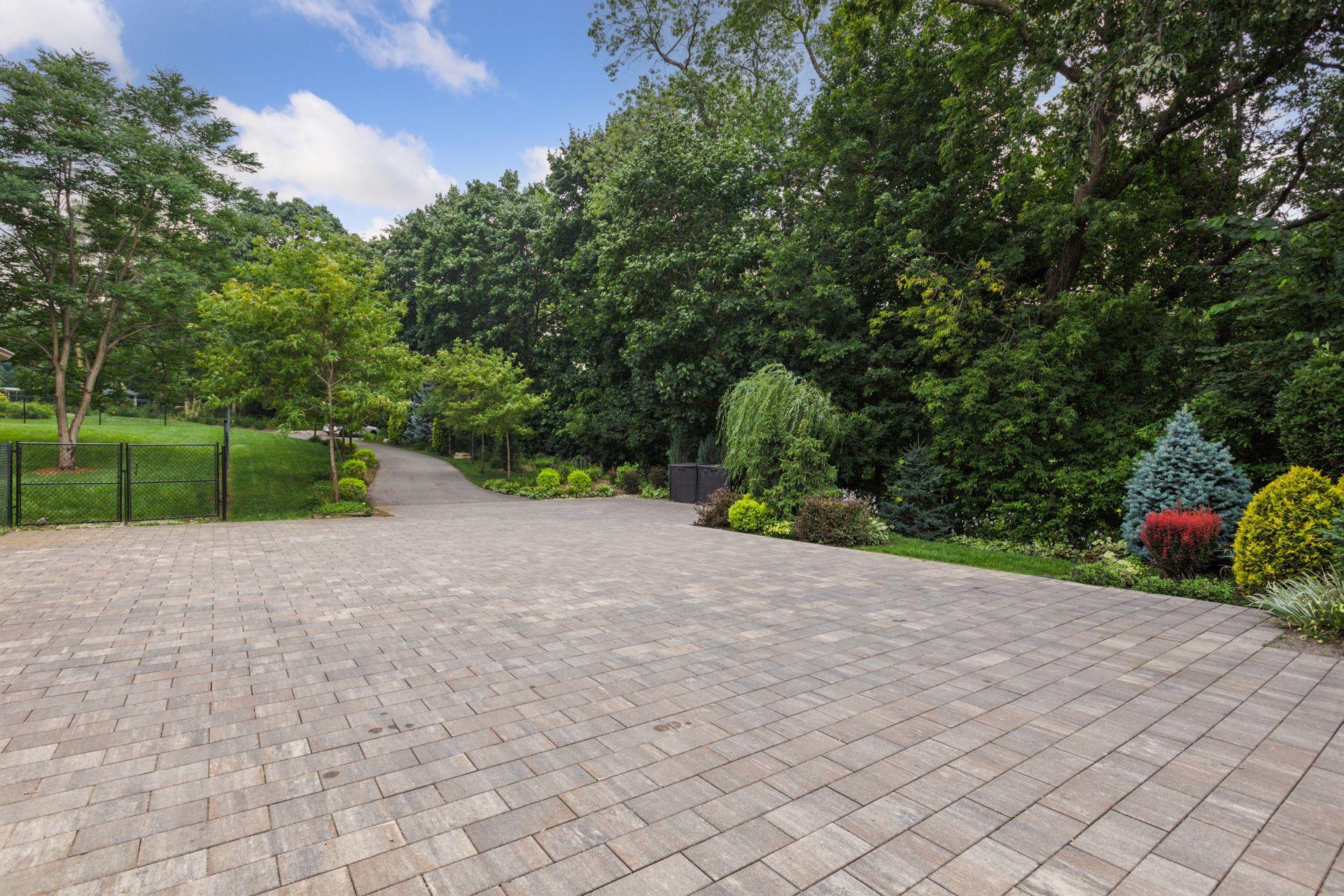View of Residential at 17870 Breezy Point Road, Wayzata MN 55391, Wayzata (38 of 48) - Mike Wilen | Minnesota Team Real Estate