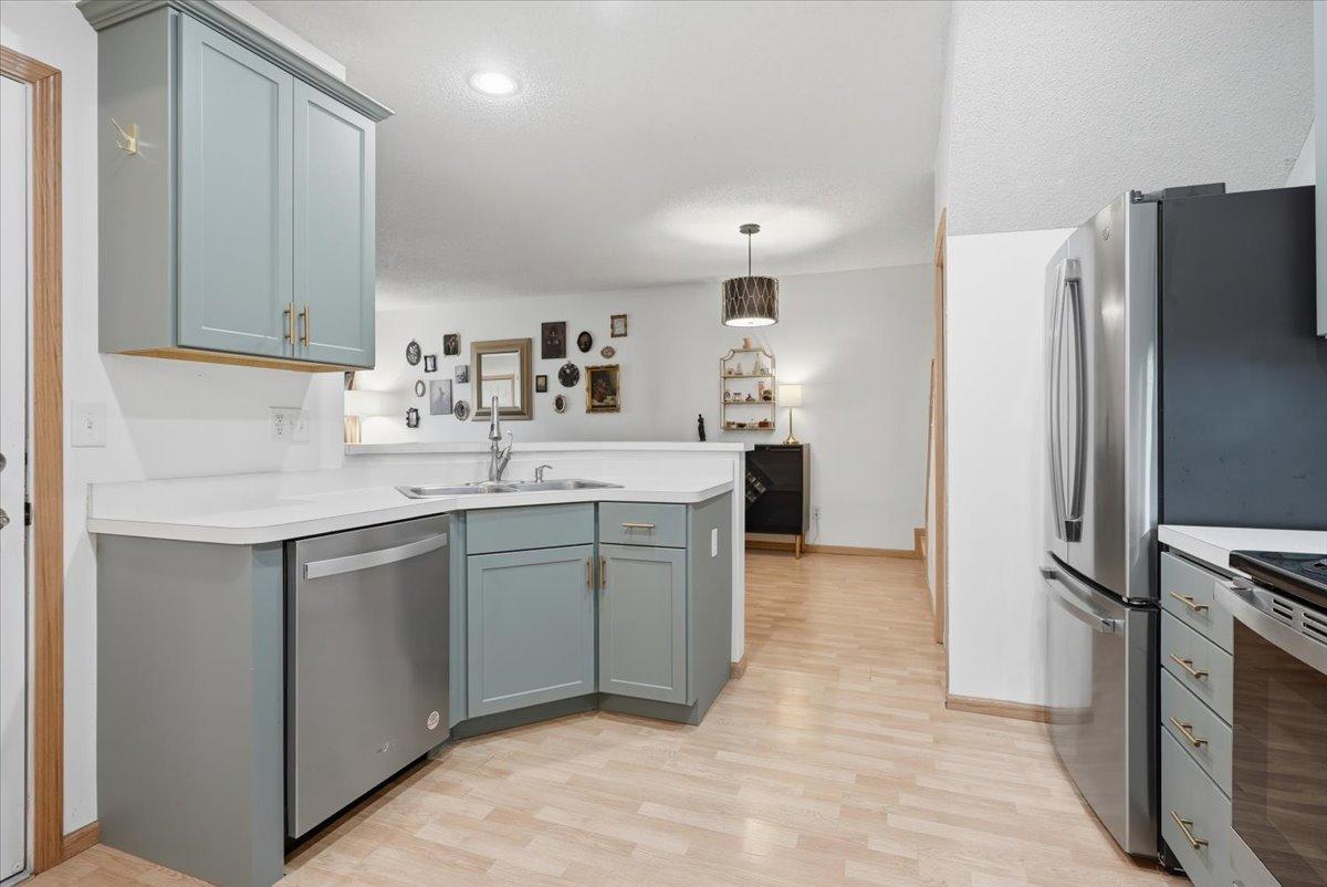 View of Residential at 5104 Oriole Drive, Farmington MN 55024, Farmington (10 of 24) - Mike Wilen | Minnesota Team Real Estate