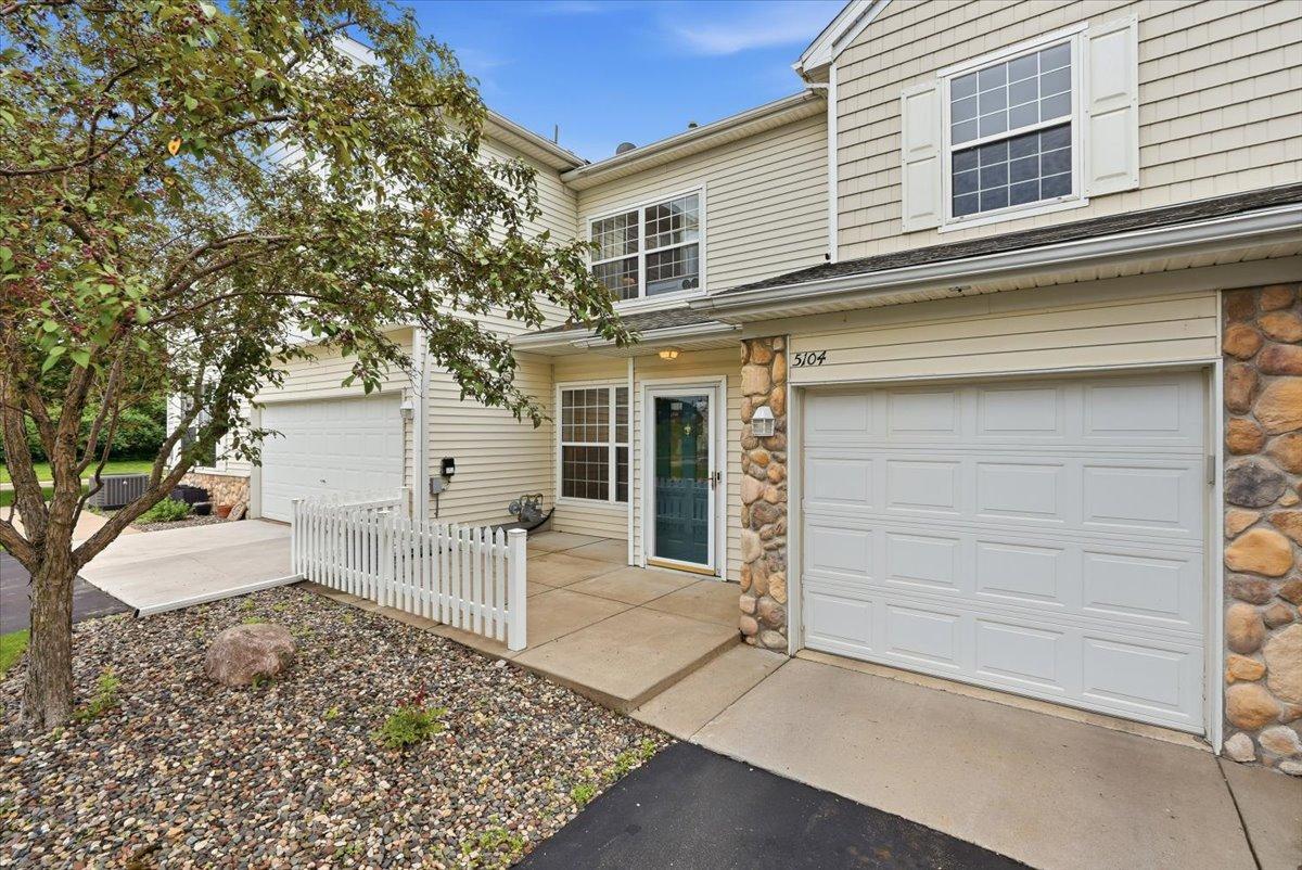 View of Residential at 5104 Oriole Drive, Farmington MN 55024, Farmington (3 of 24) - Mike Wilen | Minnesota Team Real Estate