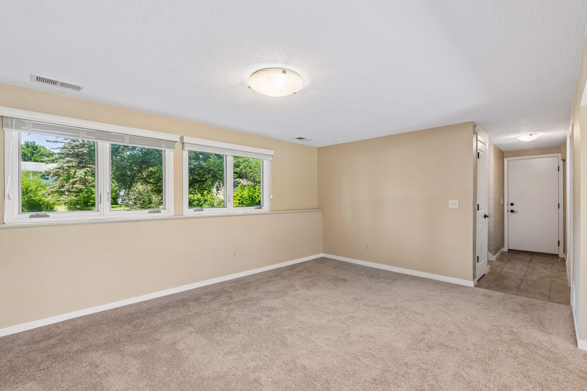 View of Residential at 1817 Welland Avenue, Minnetonka MN 55305, Minnetonka (26 of 32) - Mike Wilen | Minnesota Team Real Estate