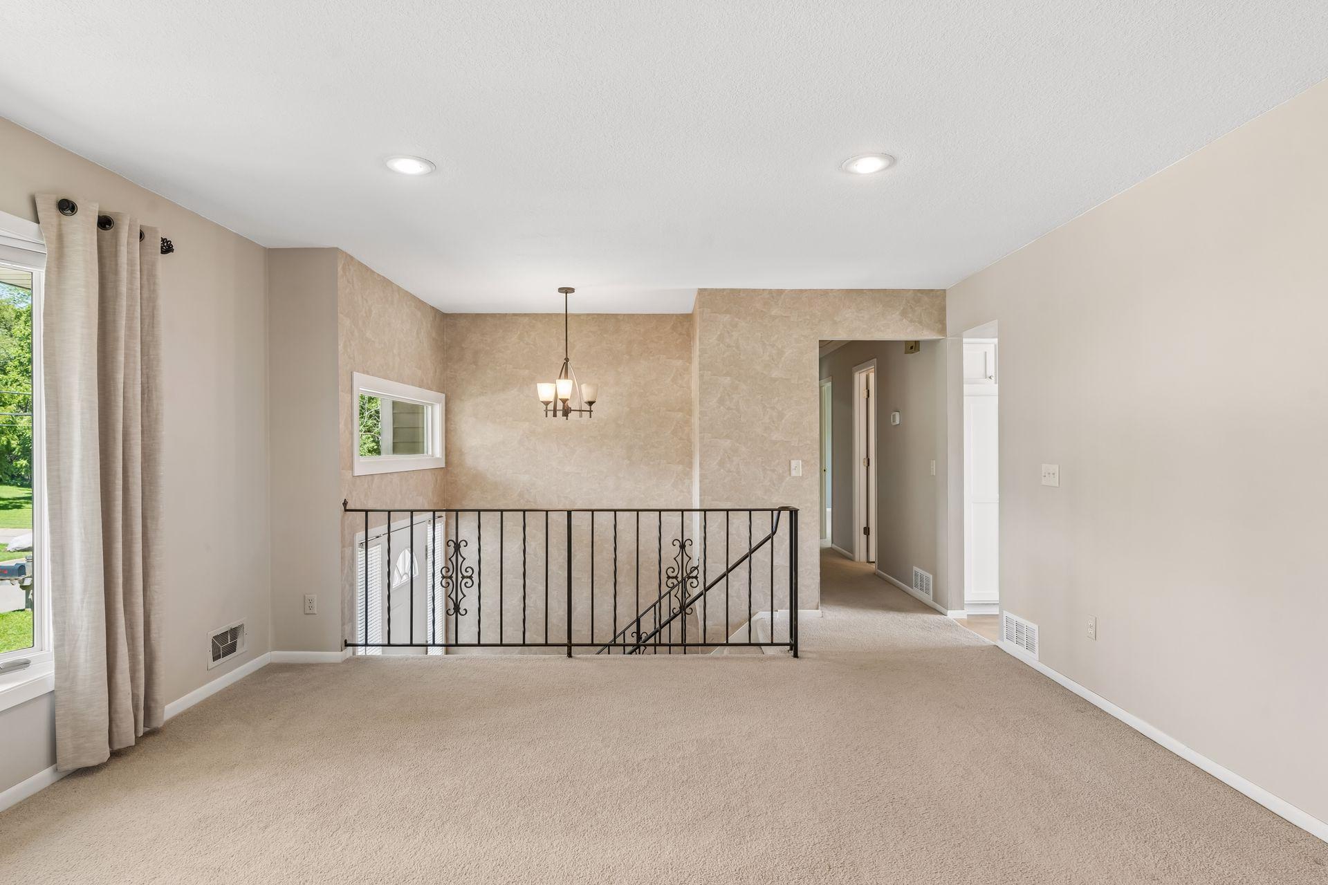 View of Residential at 1817 Welland Avenue, Minnetonka MN 55305, Minnetonka (3 of 32) - Mike Wilen | Minnesota Team Real Estate