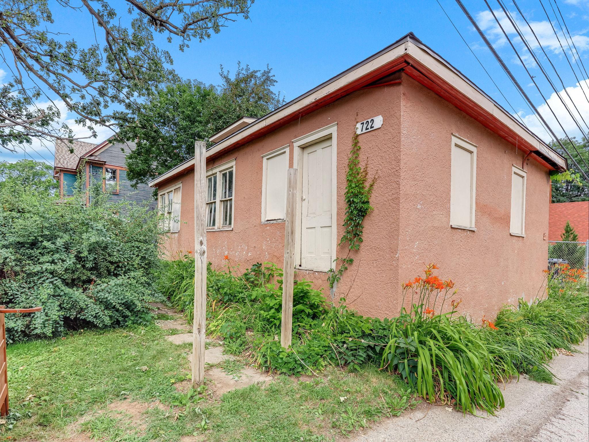 View of Residential Income at 722 Queen Avenue, Minneapolis MN 55411, Minneapolis (48 of 52) - Mike Wilen | Minnesota Team Real Estate