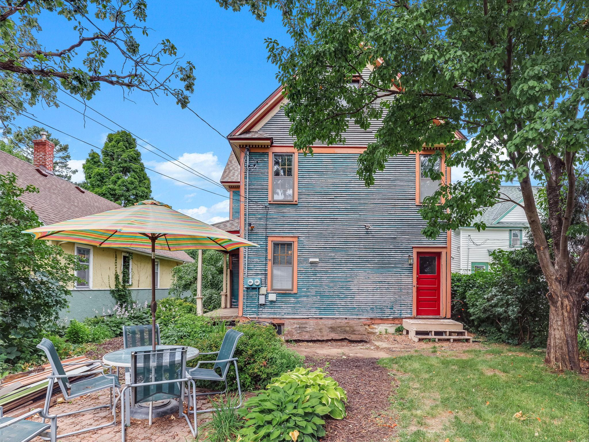 View of Residential Income at 722 Queen Avenue, Minneapolis MN 55411, Minneapolis (47 of 52) - Mike Wilen | Minnesota Team Real Estate