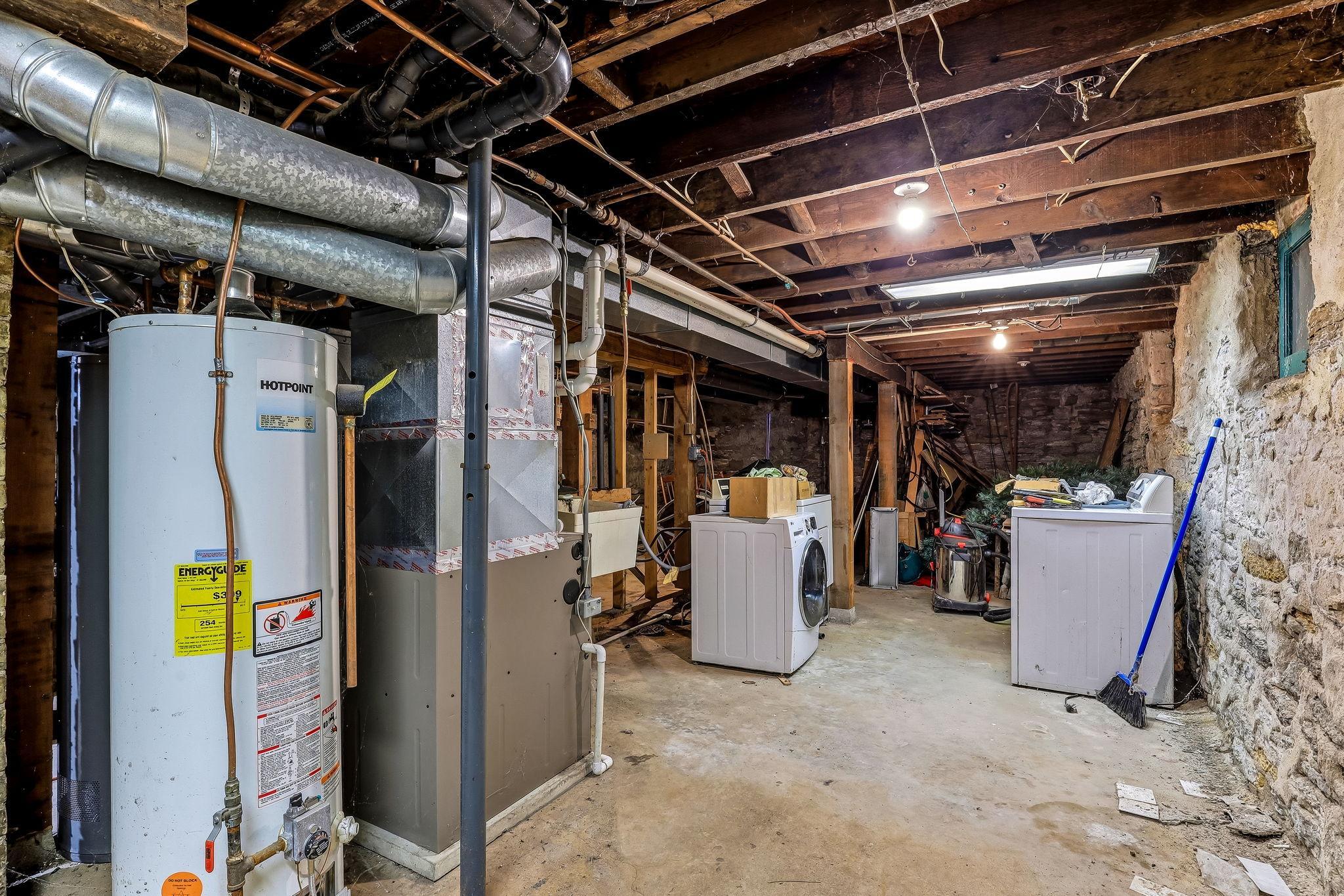 View of Residential Income at 722 Queen Avenue, Minneapolis MN 55411, Minneapolis (42 of 52) - Mike Wilen | Minnesota Team Real Estate