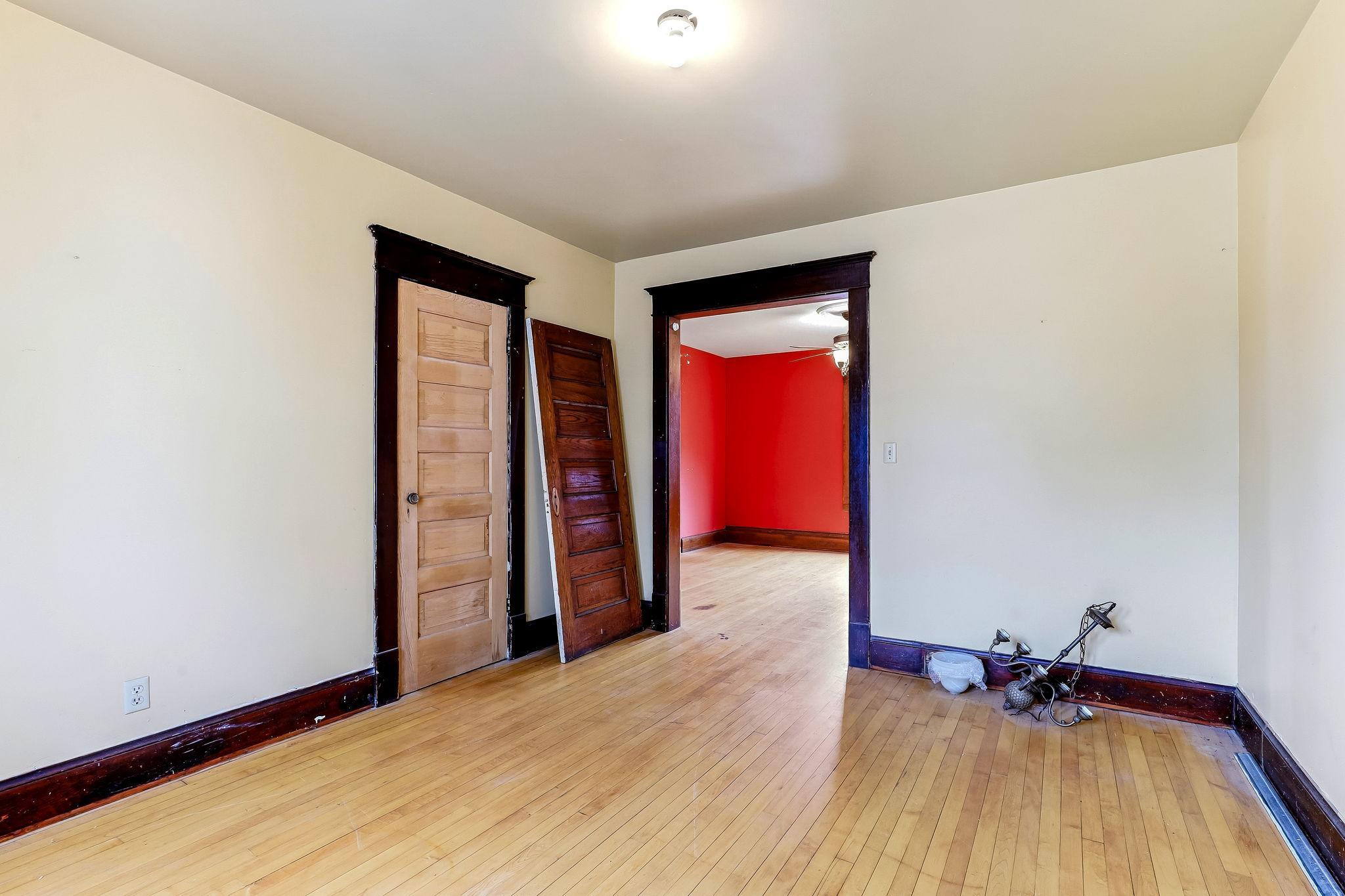 View of Residential Income at 722 Queen Avenue, Minneapolis MN 55411, Minneapolis (31 of 52) - Mike Wilen | Minnesota Team Real Estate