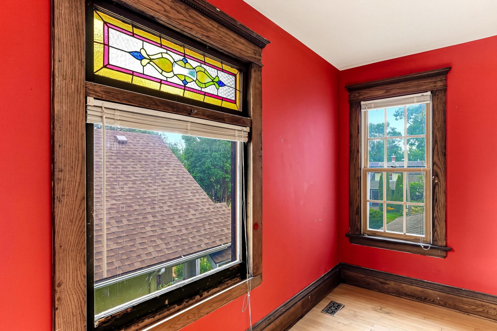 View of Residential Income at 722 Queen Avenue, Minneapolis MN 55411, Minneapolis (29 of 52) - Mike Wilen | Minnesota Team Real Estate