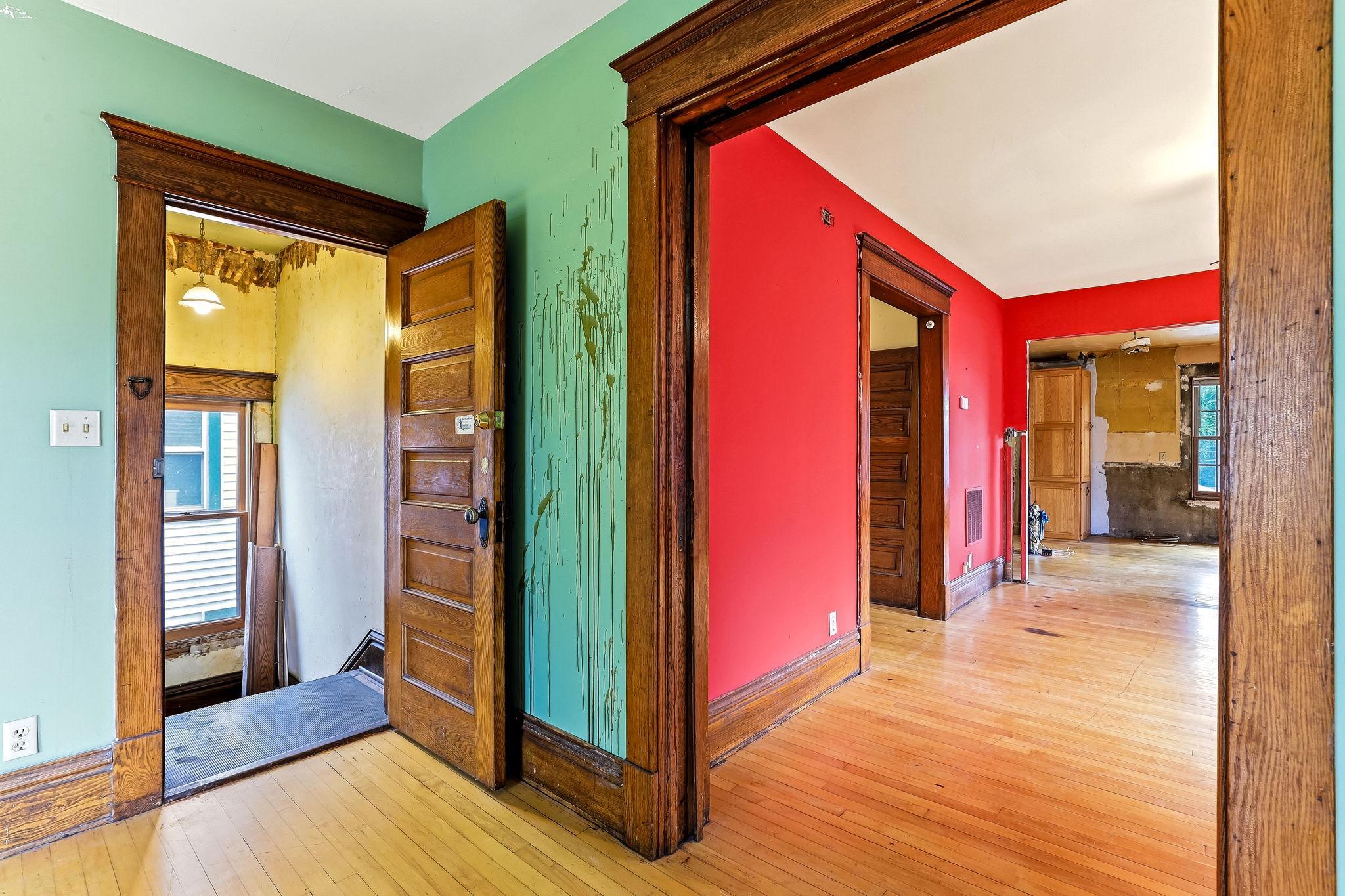 View of Residential Income at 722 Queen Avenue, Minneapolis MN 55411, Minneapolis (25 of 52) - Mike Wilen | Minnesota Team Real Estate