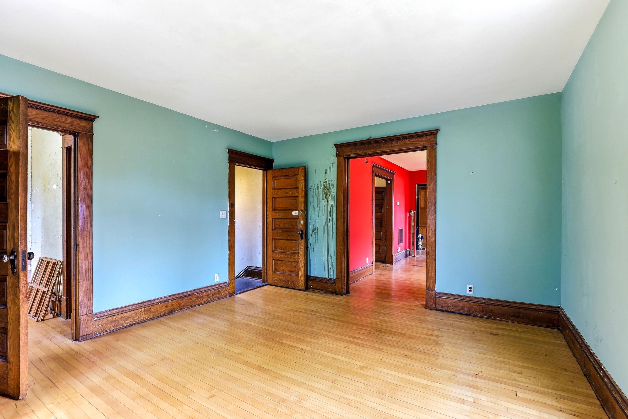 View of Residential Income at 722 Queen Avenue, Minneapolis MN 55411, Minneapolis (24 of 52) - Mike Wilen | Minnesota Team Real Estate